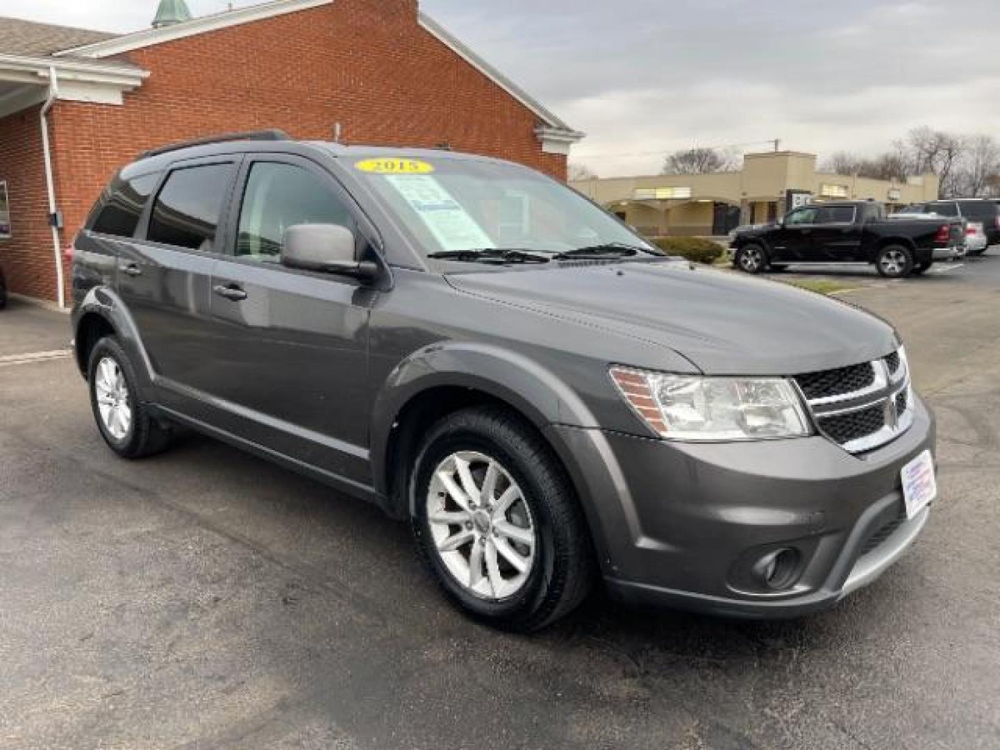 2015 Granite Crystal Met CC Dodge Journey SXT AWD (3C4PDDBG7FT) with an 3.6L V6 DOHC 24V engine, 6-Speed Automatic transmission, located at 1184 Kauffman Ave, Fairborn, OH, 45324, (937) 908-9800, 39.807365, -84.029114 - Photo#0