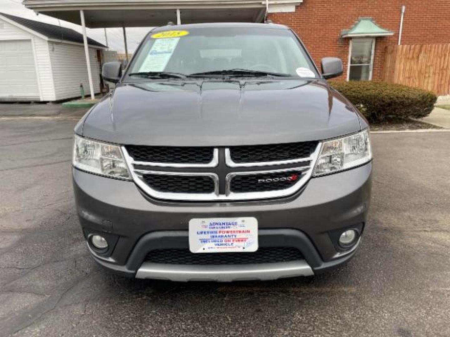 2015 Granite Crystal Met CC Dodge Journey SXT AWD (3C4PDDBG7FT) with an 3.6L V6 DOHC 24V engine, 6-Speed Automatic transmission, located at 1184 Kauffman Ave, Fairborn, OH, 45324, (937) 908-9800, 39.807365, -84.029114 - Photo#5