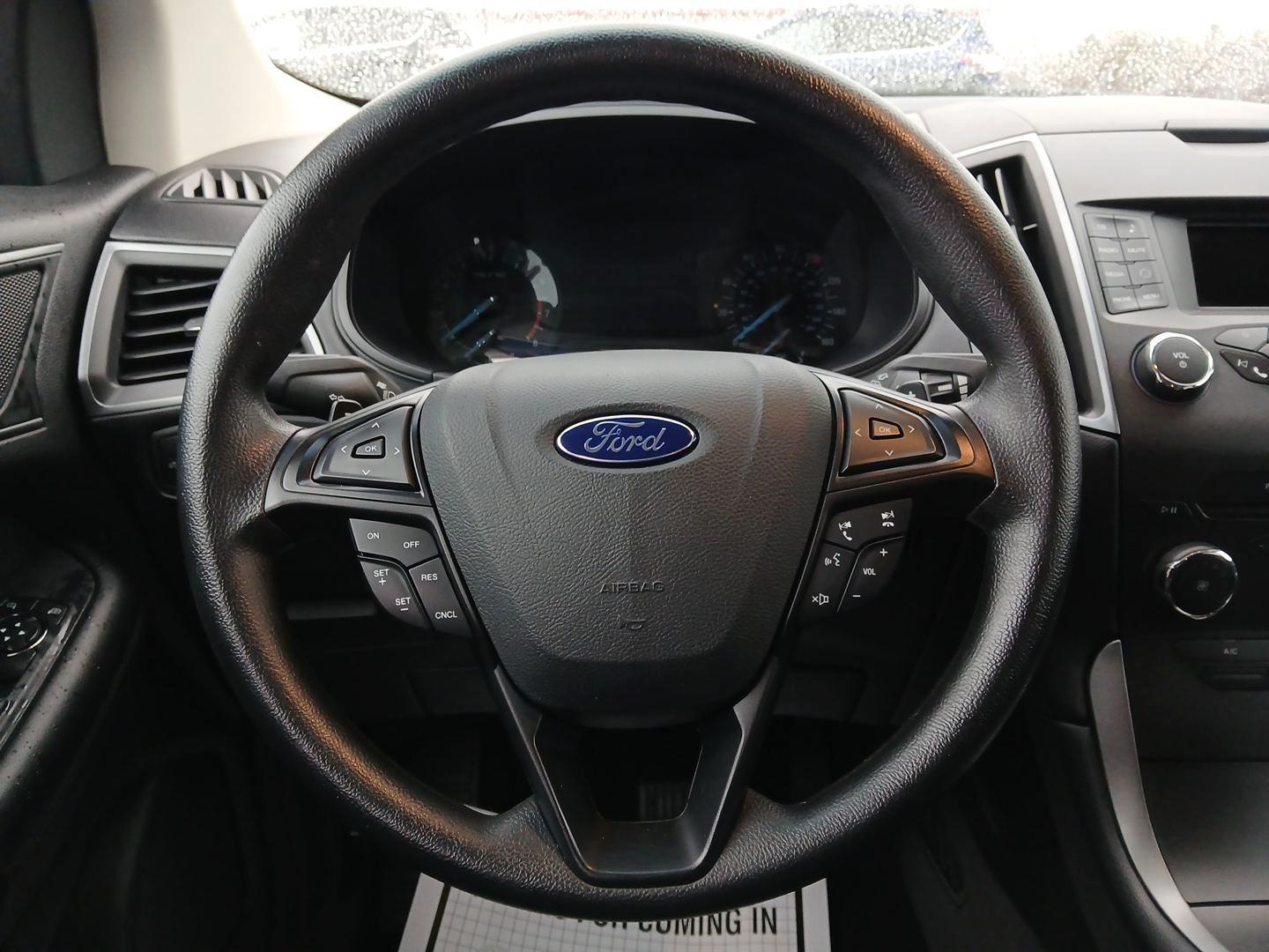 2015 Ford Edge SE FWD (2FMTK3G98FB) with an 2.0L L4 DOHC 16V engine, 6-Speed Automatic transmission, located at 8750 N County Rd 25A, Piqua, OH, 45356, (937) 908-9800, 40.164391, -84.232513 - 2015 Ford Edge SE FWD - Photo#15