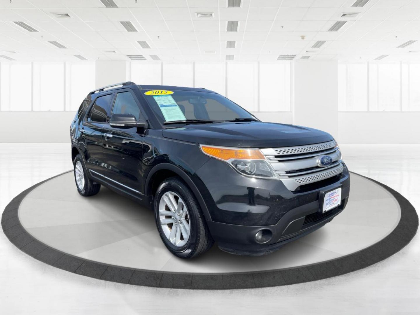 2015 Tuxedo Black Metallic Ford Explorer (1FM5K8D87FG) with an 3.5L V6 DOHC 24V engine, 6-Speed Automatic transmission, located at 1951 S Dayton Lakeview Rd., New Carlisle, OH, 45344, (937) 908-9800, 39.890999, -84.050255 - Photo#0