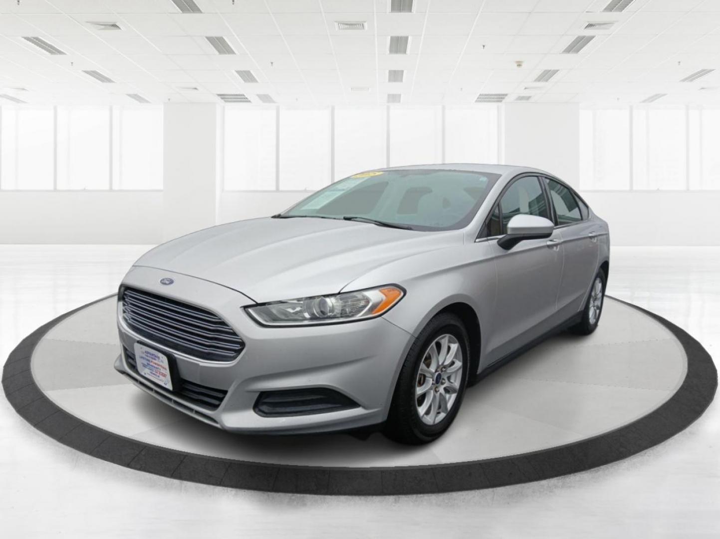 2015 Ingot Silver Ford Fusion S (3FA6P0G74FR) with an 2.5L L4 DOHC 16V engine, 6-Speed Automatic transmission, located at 8750 N County Rd 25A, Piqua, OH, 45356, (937) 908-9800, 40.164391, -84.232513 - Photo#7