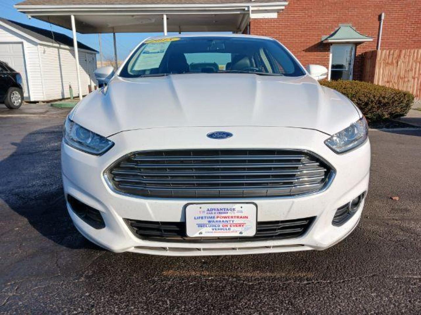 2015 White Platinum Met TC Ford Fusion SE (3FA6P0HD5FR) with an 1.5L L4 DOHC 16V engine, 6-Speed Automatic transmission, located at 1099 N County Rd 25A, OH, 45373, (937) 908-9800, 40.057079, -84.212883 - Photo#1