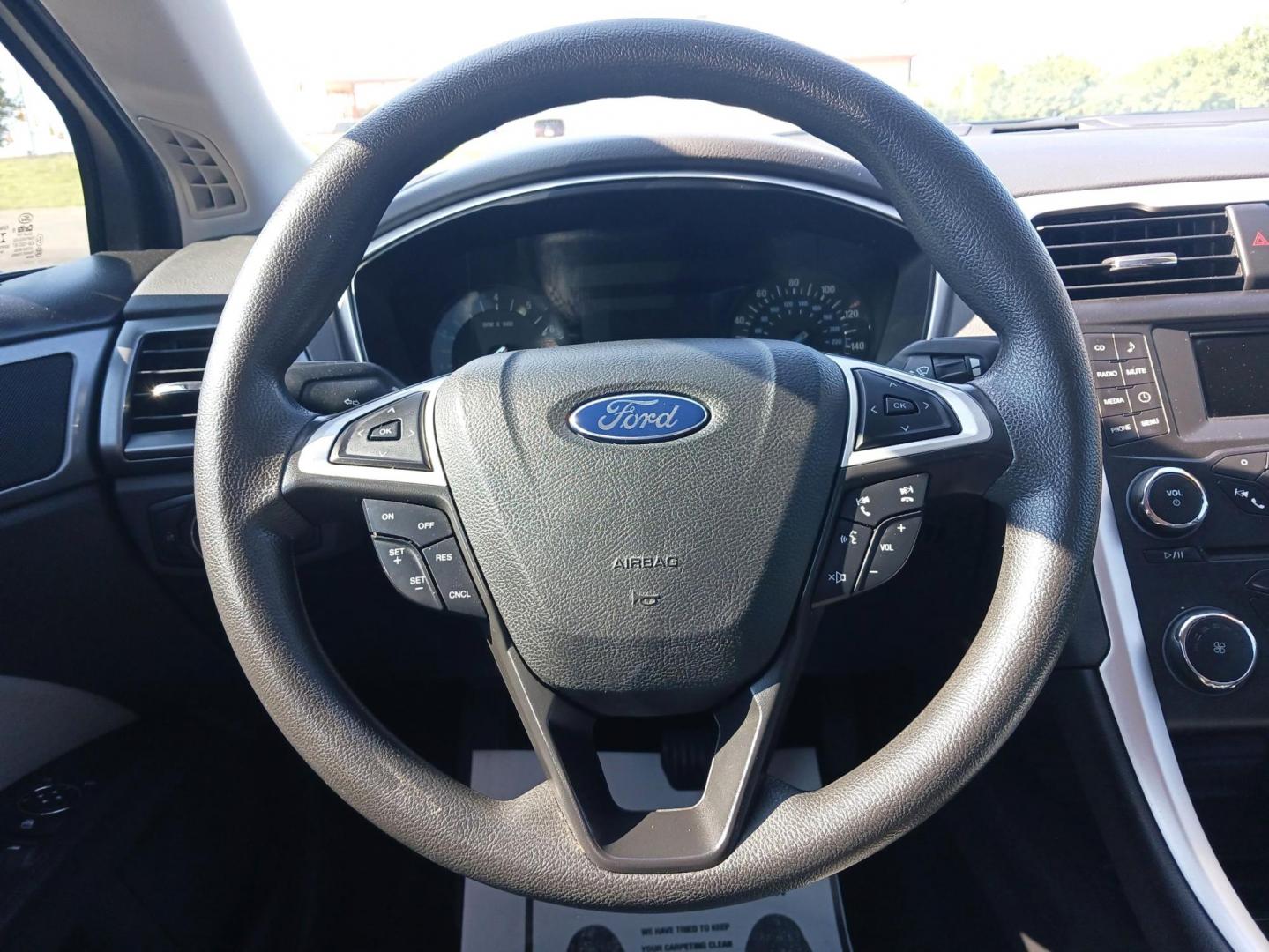 2015 Magnetic Ford Fusion (3FA6P0G78FR) with an 2.5L L4 DOHC 16V engine, 6-Speed Automatic transmission, located at 4508 South Dixie Dr, Moraine, OH, 45439, (937) 908-9800, 39.690136, -84.216438 - Photo#15