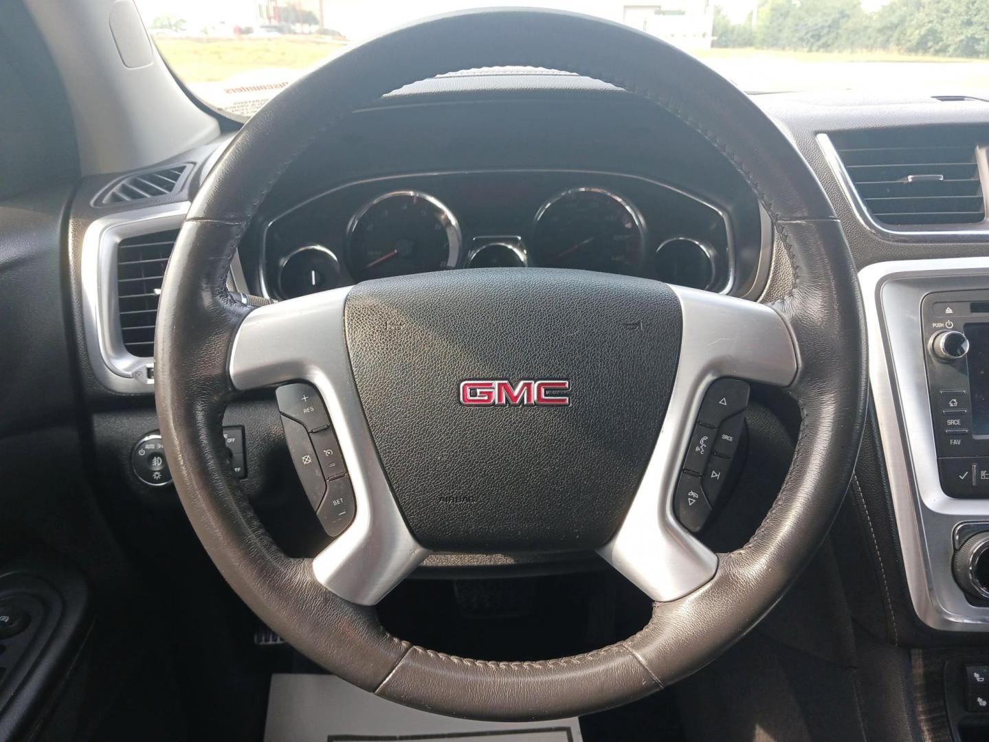 2015 Carbon Black Metallic GMC Acadia SLT-1 AWD (1GKKVRKD4FJ) with an 3.6L V6 DOHC 24V engine, 6-Speed Automatic transmission, located at 1230 East Main St, Xenia, OH, 45385, (937) 908-9800, 39.687321, -83.910294 - Photo#15