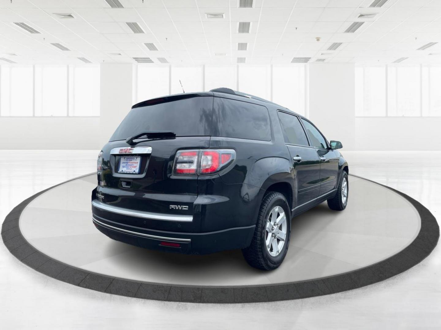 2015 Carbon Black Metallic GMC Acadia SLE-2 AWD (1GKKVPKD8FJ) with an 3.6L V6 DOHC 24V engine, 6-Speed Automatic transmission, located at 1951 S Dayton Lakeview Rd., New Carlisle, OH, 45344, (937) 908-9800, 39.890999, -84.050255 - Photo#2