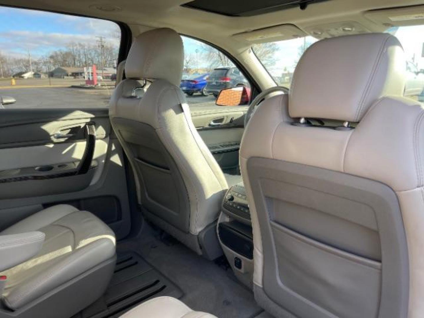 2015 Crimson Red Tincoat GMC Acadia SLT-1 FWD (1GKKRRKD7FJ) with an 3.6L V6 DOHC 24V engine, 6-Speed Automatic transmission, located at 880 E. National Road, Vandalia, OH, 45377, (937) 908-9800, 39.892189, -84.181015 - Photo#10