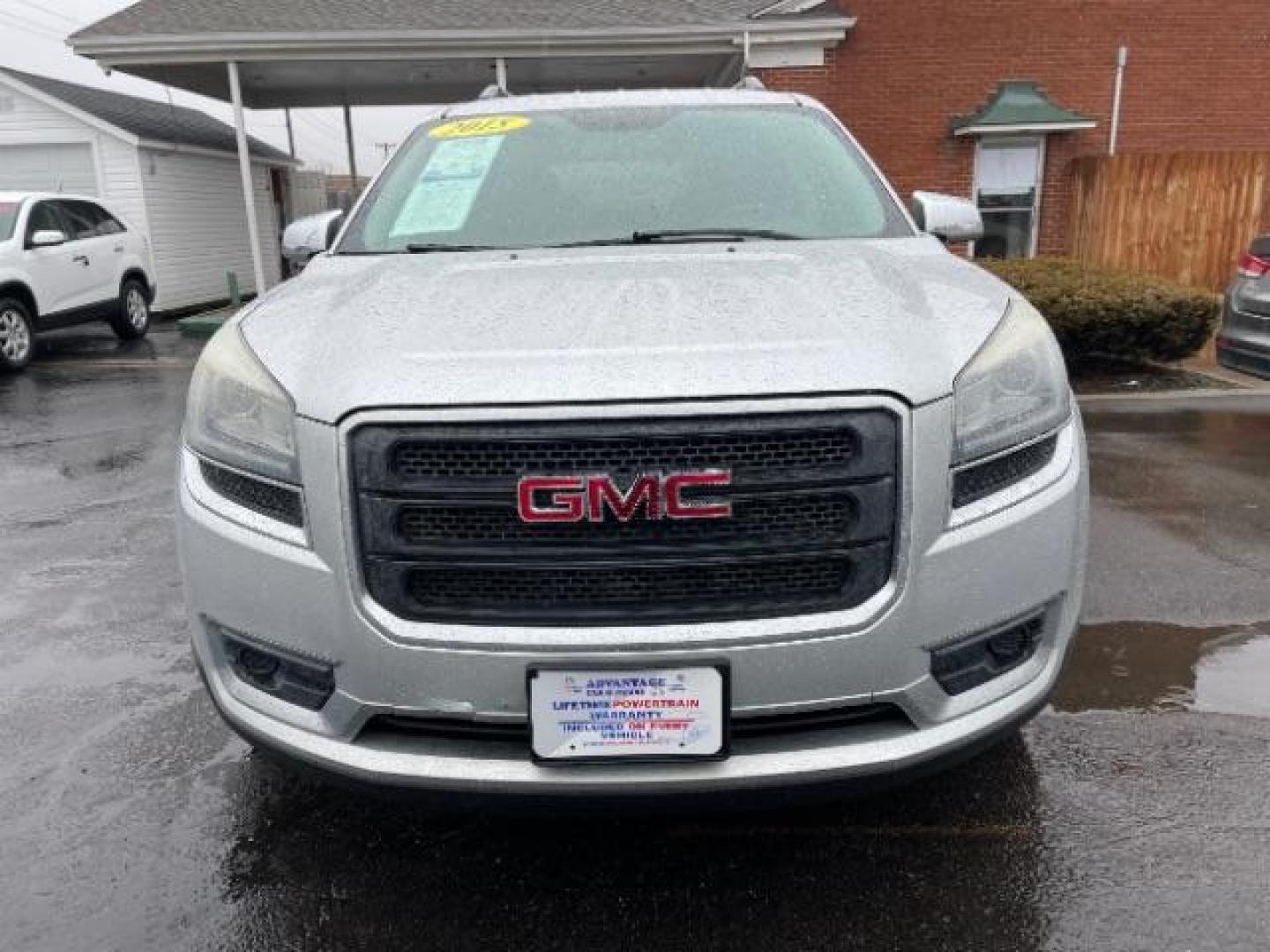 2015 Champagne Silver Metallic GMC Acadia SLE-1 FWD (1GKKRNED9FJ) with an 3.6L V6 DOHC 24V engine, 6-Speed Automatic transmission, located at 1230 East Main St, Xenia, OH, 45385, (937) 908-9800, 39.687321, -83.910294 - Photo#2