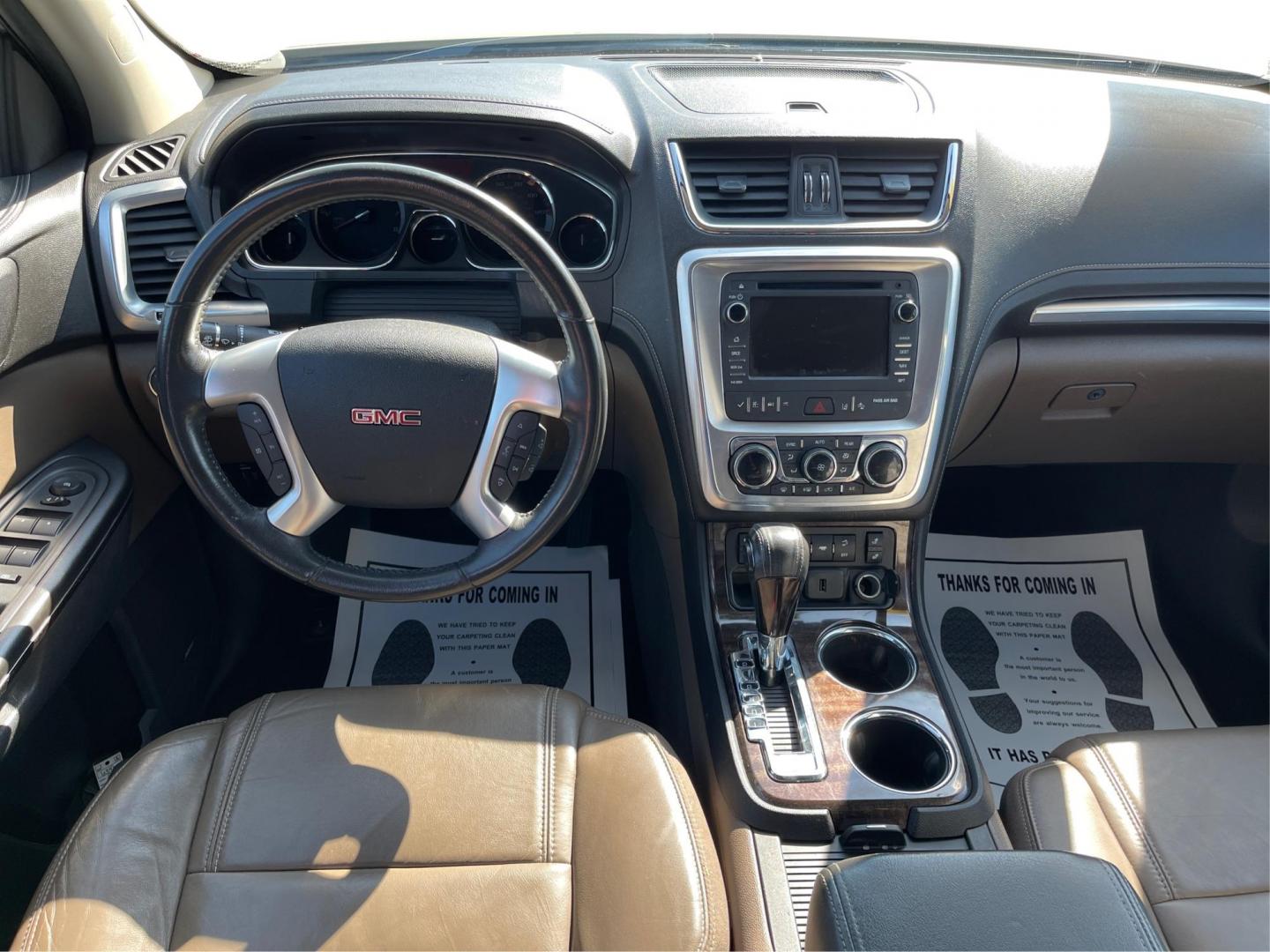 2015 Champagne Silver Metallic GMC Acadia (1GKKVRKD2FJ) with an 3.6L V6 DOHC 24V engine, 6-Speed Automatic transmission, located at 1230 East Main St, Xenia, OH, 45385, (937) 908-9800, 39.687321, -83.910294 - Photo#20