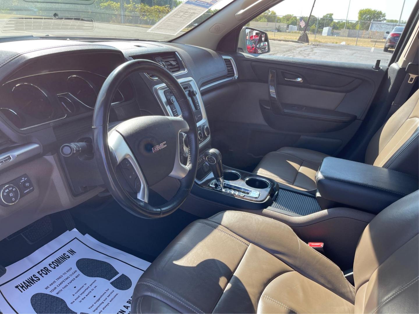 2015 Champagne Silver Metallic GMC Acadia (1GKKVRKD2FJ) with an 3.6L V6 DOHC 24V engine, 6-Speed Automatic transmission, located at 1230 East Main St, Xenia, OH, 45385, (937) 908-9800, 39.687321, -83.910294 - Photo#8