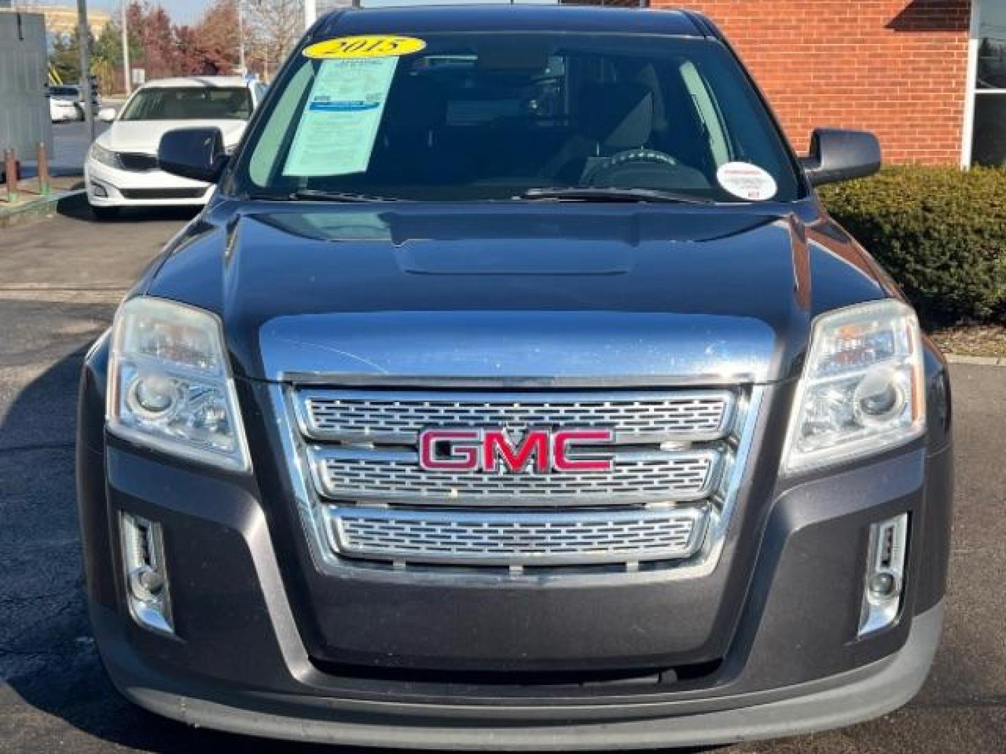 2015 Onyx Black GMC Terrain SLE1 FWD (2GKALMEK0F6) with an 2.4L L4 DOHC 16V engine, 6-Speed Automatic transmission, located at 880 E. National Road, Vandalia, OH, 45377, (937) 908-9800, 39.892189, -84.181015 - Photo#1