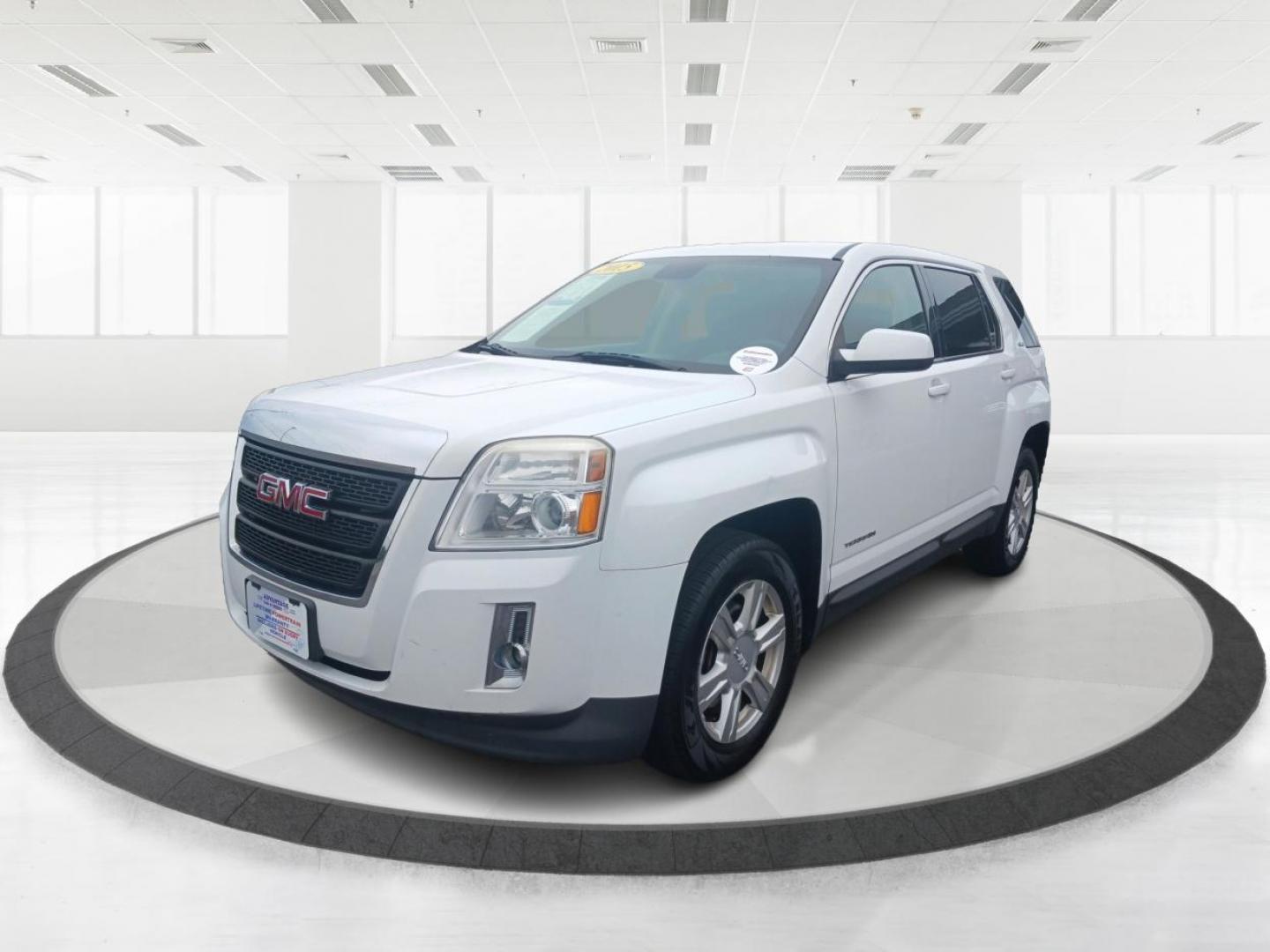 2015 Summit White GMC Terrain (2GKALMEK8F6) with an 2.4L L4 DOHC 16V engine, 6-Speed Automatic transmission, located at 1951 S Dayton Lakeview Rd., New Carlisle, OH, 45344, (937) 908-9800, 39.890999, -84.050255 - Photo#7