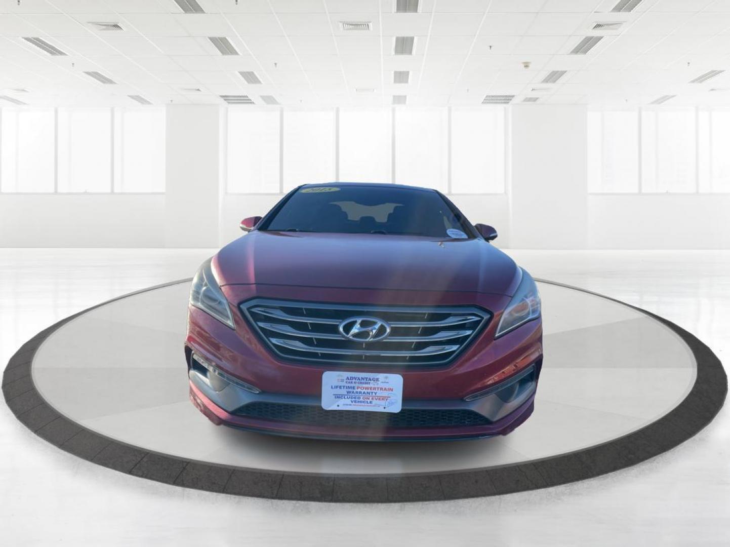 2015 Hyundai Sonata Sport (5NPE34AF6FH) with an 2.4L L4 DOHC 16V engine, 6-Speed Automatic transmission, located at 1951 S Dayton Lakeview Rd., New Carlisle, OH, 45344, (937) 908-9800, 39.890999, -84.050255 - 2015 Hyundai Sonata Sport - Photo#6