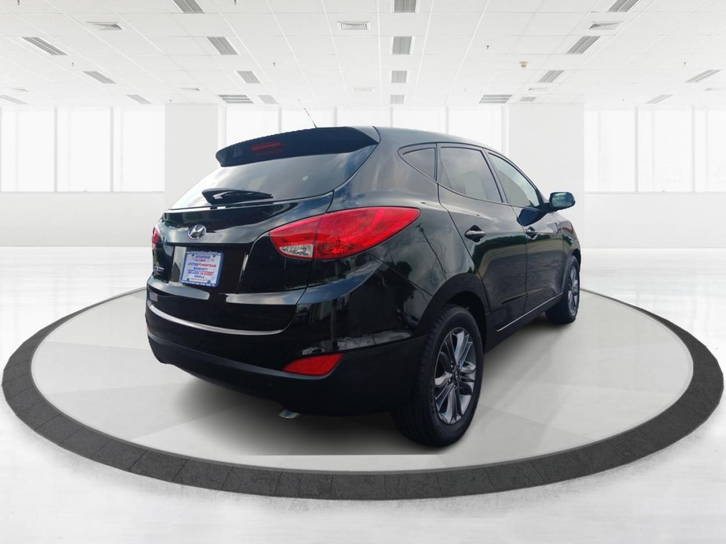 2015 Ash Black Mica Hyundai Tucson (KM8JT3AF9FU) with an 2.0L L4 DOHC 16V engine, 6-Speed Automatic transmission, located at 401 Woodman Dr, Riverside, OH, 45431, (937) 908-9800, 39.763779, -84.122063 - Photo#2