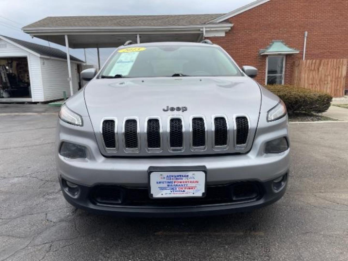 2015 Billet Silver Metallic CC Jeep Cherokee Latitude FWD (1C4PJLCB2FW) with an 2.4L L4 DOHC 16V engine, 9-Speed Automatic transmission, located at 1951 S Dayton Lakeview Rd., New Carlisle, OH, 45344, (937) 908-9800, 39.890999, -84.050255 - Photo#4