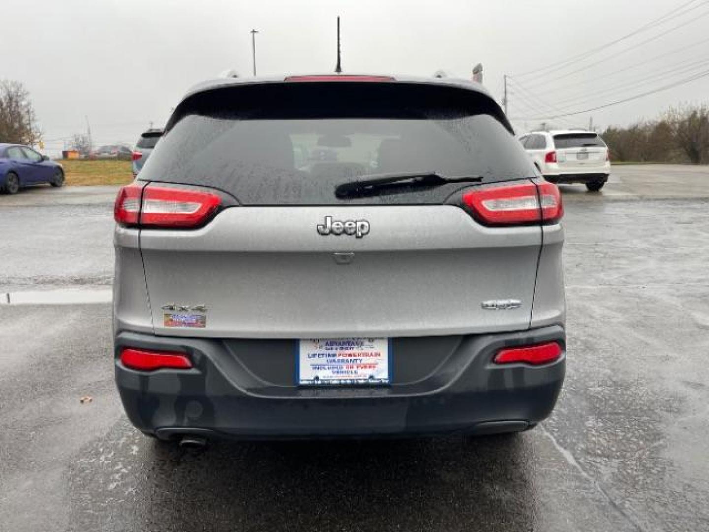 2015 Billet Silver Metallic CC Jeep Cherokee Latitude 4WD (1C4PJMCBXFW) with an 2.4L L4 DOHC 16V engine, 9-Speed Automatic transmission, located at 1184 Kauffman Ave, Fairborn, OH, 45324, (937) 908-9800, 39.807365, -84.029114 - Photo#4