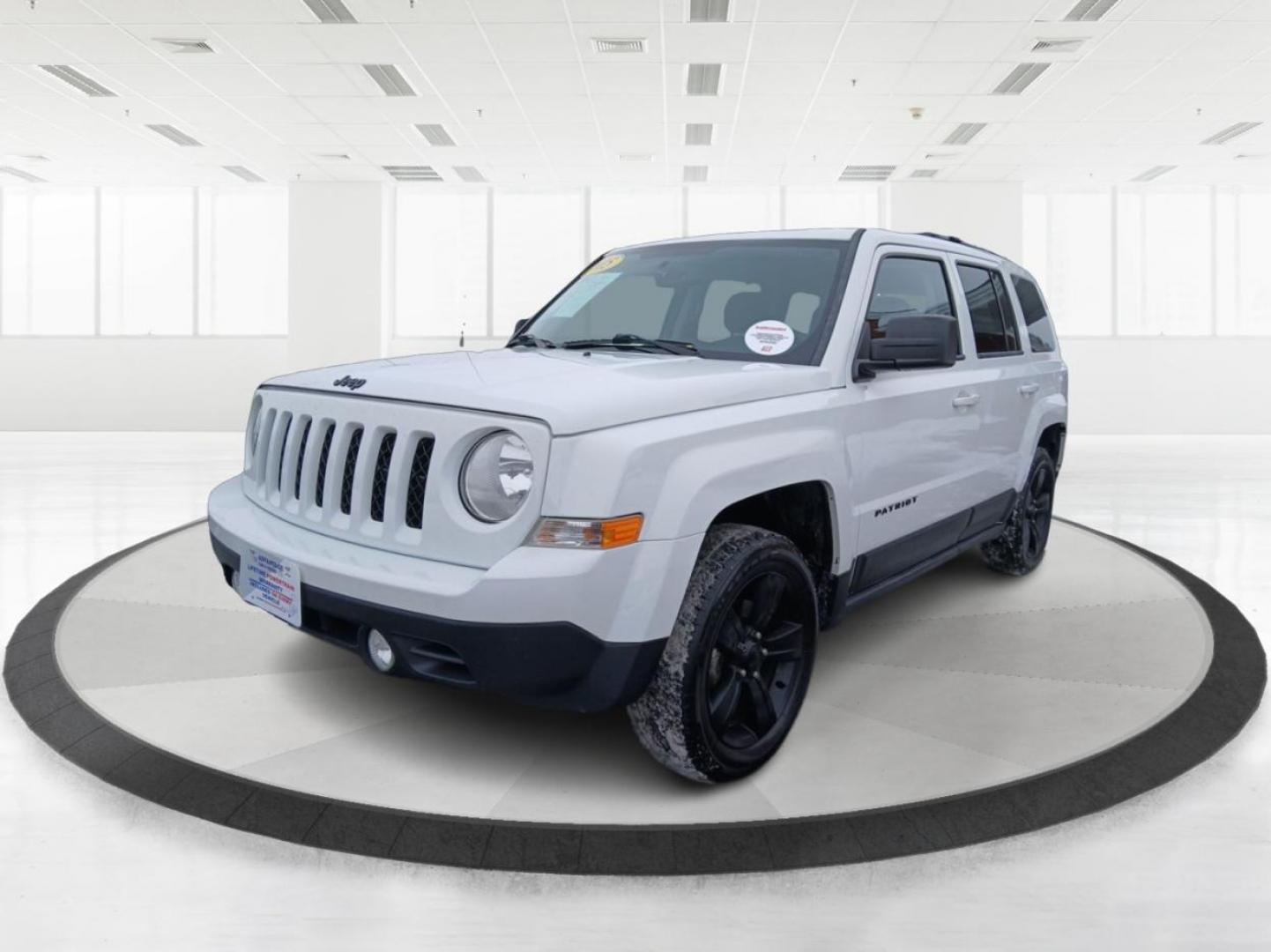 2015 Jeep Patriot Sport 4WD (1C4NJRBB7FD) with an 2.4L L4 DOHC 16V engine, located at 880 E. National Road, Vandalia, OH, 45377, (937) 908-9800, 39.891918, -84.183594 - 2015 Jeep Patriot Sport 4WD - Photo#7