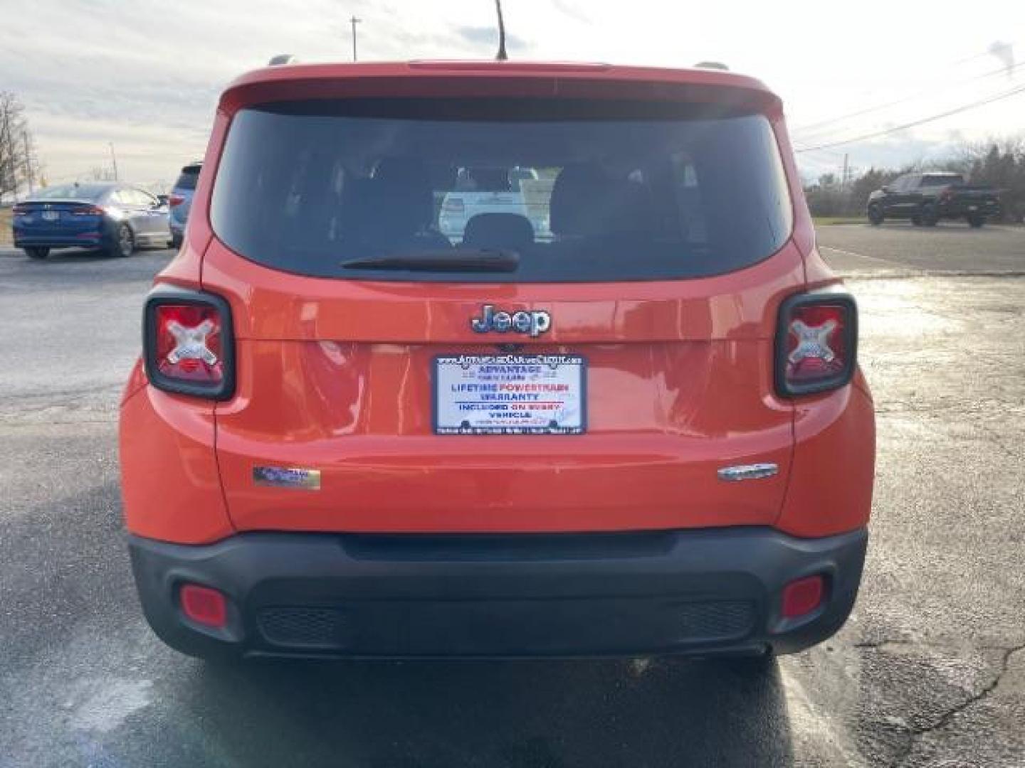 2015 Omaha Orange Jeep Renegade Latitude FWD (ZACCJABT6FP) with an 2.4L L4 DOHC 16V engine, 6-Speed Manual transmission, located at 1951 S Dayton Lakeview Rd., New Carlisle, OH, 45344, (937) 908-9800, 39.890999, -84.050255 - Photo#3