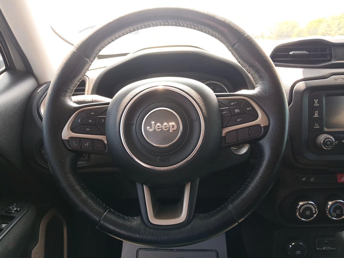 2015 Silver Jeep Renegade (ZACCJBBT3FP) with an 2.4L L4 DOHC 16V engine, 6-Speed Manual transmission, located at 1951 S Dayton Lakeview Rd., New Carlisle, OH, 45344, (937) 908-9800, 39.890999, -84.050255 - Photo#15