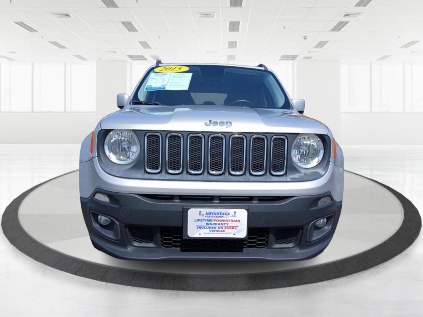 2015 Silver Jeep Renegade (ZACCJBBT3FP) with an 2.4L L4 DOHC 16V engine, 6-Speed Manual transmission, located at 1951 S Dayton Lakeview Rd., New Carlisle, OH, 45344, (937) 908-9800, 39.890999, -84.050255 - Photo#6