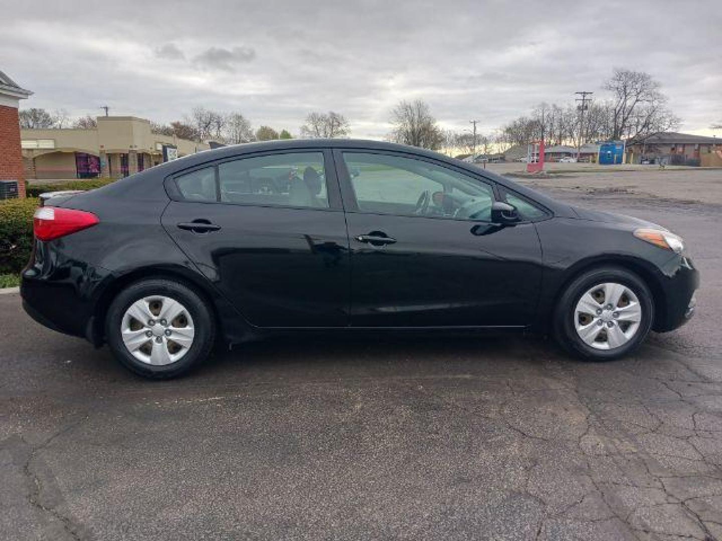 2015 Aurora Black Kia Forte LX (KNAFK4A64F5) with an 1.8L L4 DOHC 16V engine, located at 1951 S Dayton Lakeview Rd., New Carlisle, OH, 45344, (937) 908-9800, 39.890999, -84.050255 - Photo#4