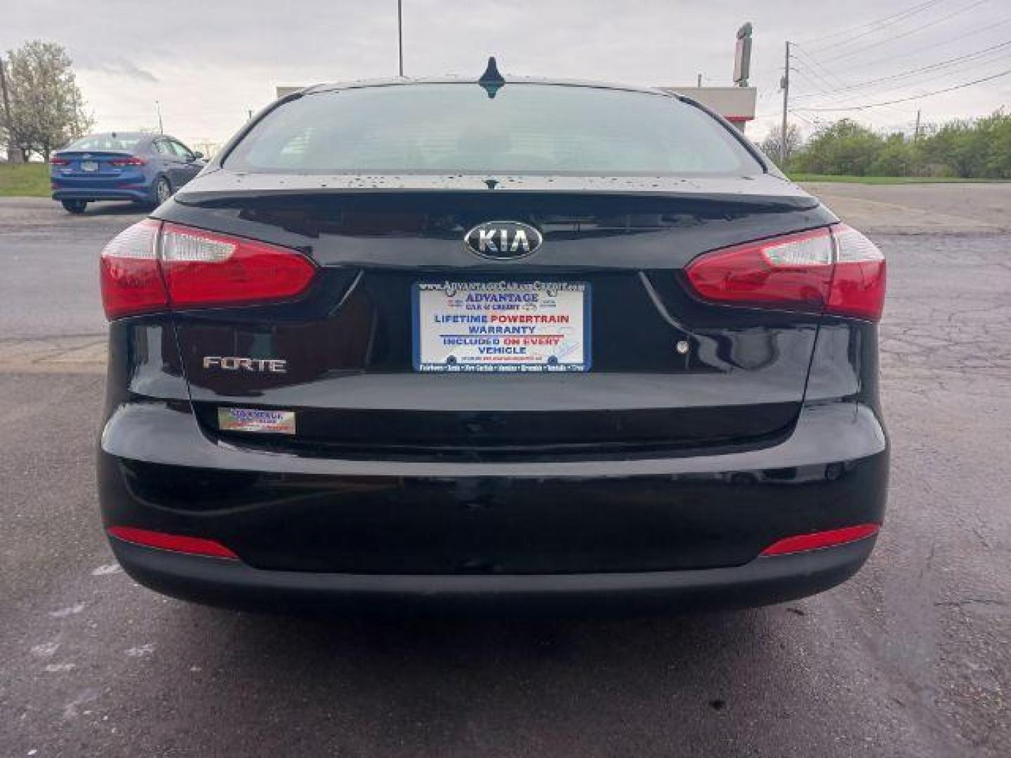 2015 Aurora Black Kia Forte LX (KNAFK4A64F5) with an 1.8L L4 DOHC 16V engine, located at 1951 S Dayton Lakeview Rd., New Carlisle, OH, 45344, (937) 908-9800, 39.890999, -84.050255 - Photo#5