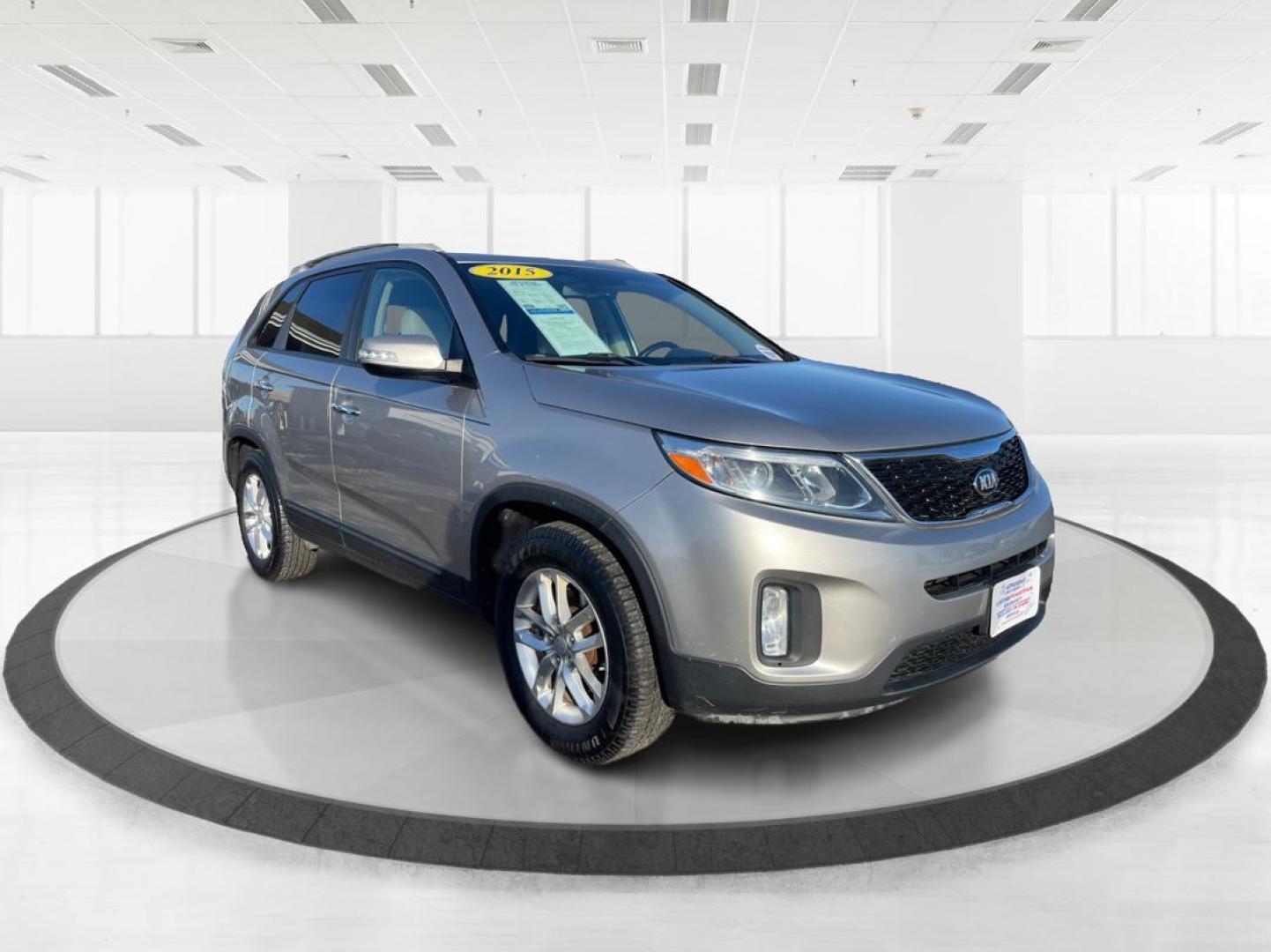 2015 Kia Sorento LX 2WD (5XYKT4A64FG) with an 2.4L L4 DOHC 16V engine, 6-Speed Automatic transmission, located at 401 Woodman Dr, Riverside, OH, 45431, (937) 908-9800, 39.760899, -84.123421 - 2015 Kia Sorento LX 2WD - Photo#0