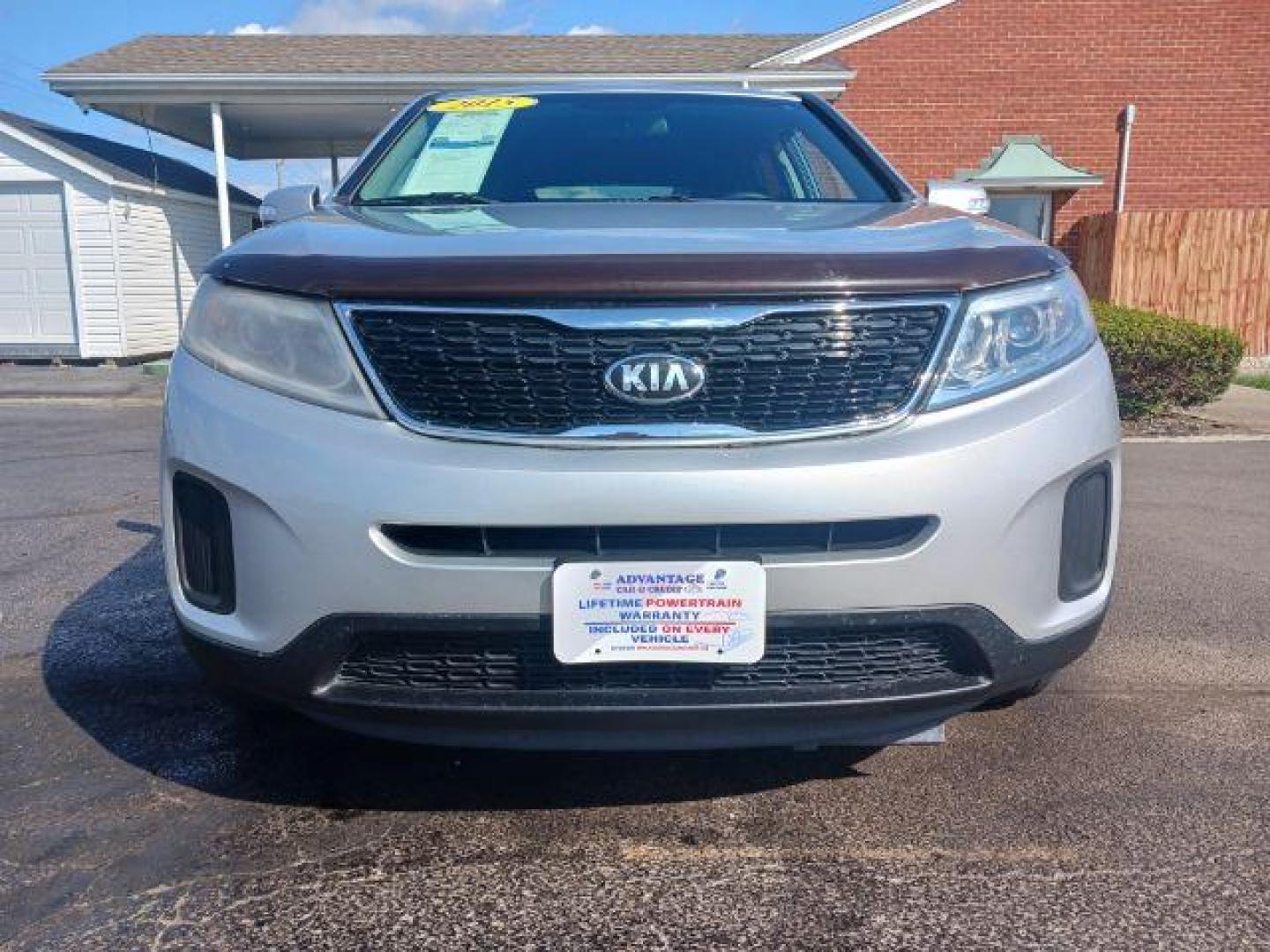 2015 Bright Silver Kia Sorento LX AWD (5XYKTCA66FG) with an 2.4L L4 DOHC 16V engine, 6-Speed Automatic transmission, located at 1230 East Main St, Xenia, OH, 45385, (937) 908-9800, 39.687321, -83.910294 - Photo#1