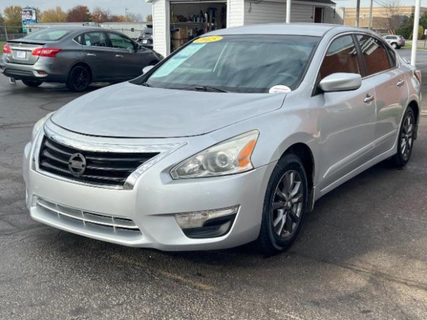 2015 Brilliant Silver Nissan Altima 2.5 S (1N4AL3AP0FC) with an 2.5L L4 DOHC 16V engine, Continuously Variable Transmission transmission, located at 401 Woodman Dr, Riverside, OH, 45431, (937) 908-9800, 39.763779, -84.122063 - Photo#2