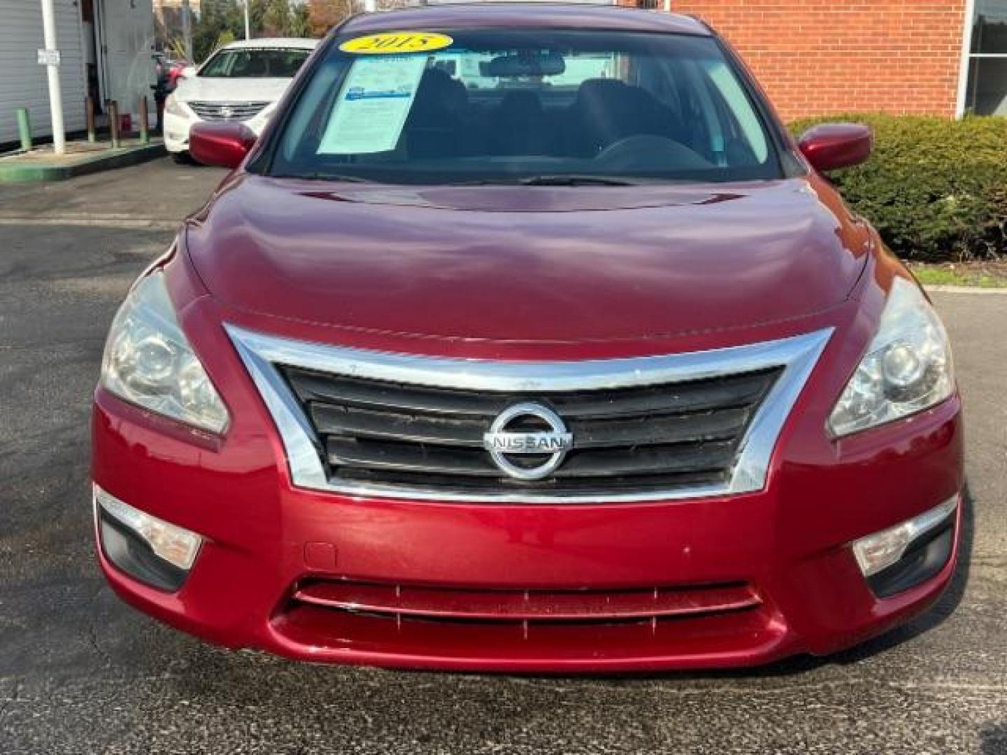 2015 Cayenne Red Nissan Altima 2.5 S (1N4AL3AP8FN) with an 2.5L L4 DOHC 16V engine, Continuously Variable Transmission transmission, located at 1184 Kauffman Ave, Fairborn, OH, 45324, (937) 908-9800, 39.807365, -84.029114 - Photo#1