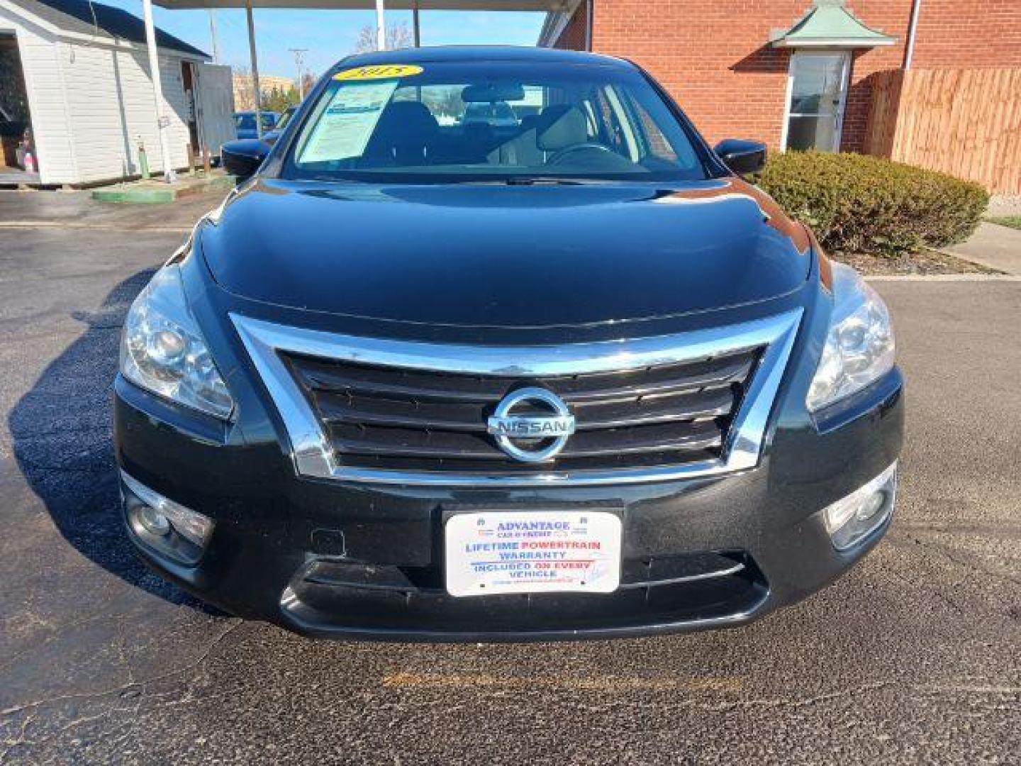 2015 Super Black Nissan Altima 2.5 SV (1N4AL3APXFC) with an 2.5L L4 DOHC 16V engine, Continuously Variable Transmission transmission, located at 401 Woodman Dr, Riverside, OH, 45431, (937) 908-9800, 39.763779, -84.122063 - Photo#1