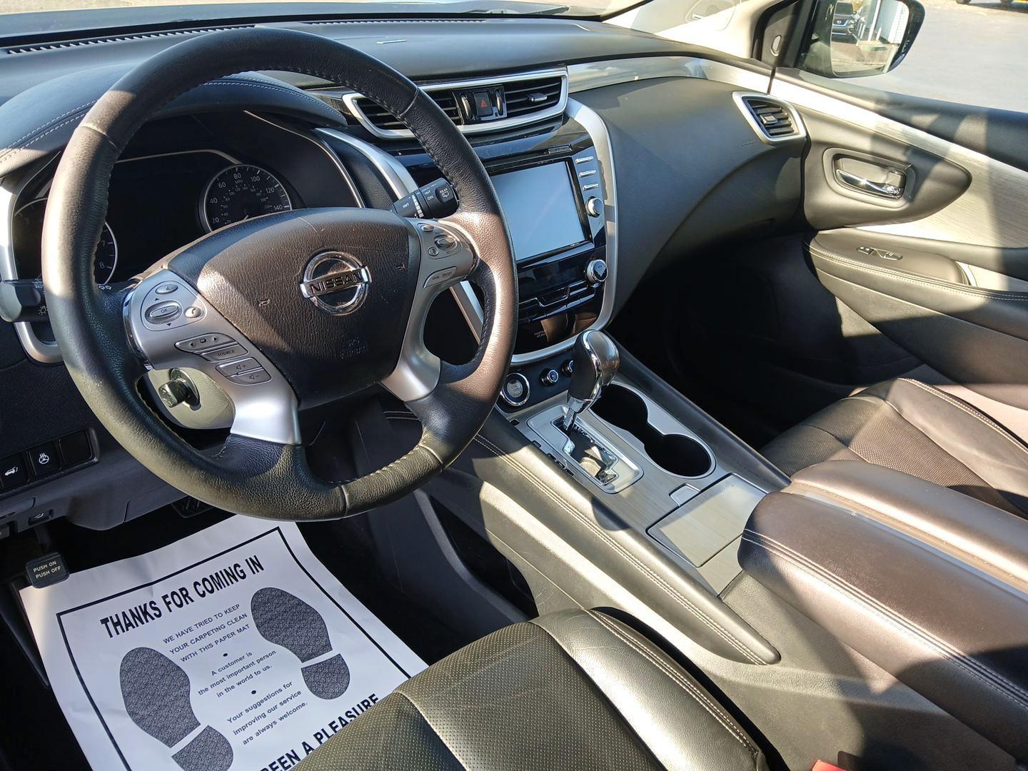 2015 Gun Metallic Nissan Murano Platinum AWD (5N1AZ2MH7FN) with an 3.5L V6 DOHC 24V engine, Continuously Variable Transmission transmission, located at 401 Woodman Dr, Riverside, OH, 45431, (937) 908-9800, 39.763779, -84.122063 - Photo#8