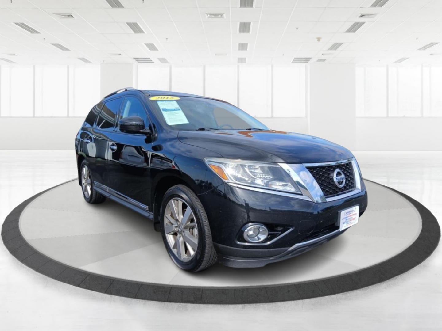 2015 Magnetic Black Metallic Nissan Pathfinder Platinum 4WD (5N1AR2MM6FC) with an 3.5L V6 DOHC 24V engine, Continuously Variable Transmission transmission, located at 1230 East Main St, Xenia, OH, 45385, (937) 908-9800, 39.687321, -83.910294 - Photo#0