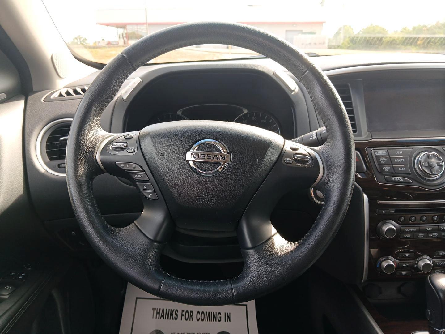 2015 Magnetic Black Metallic Nissan Pathfinder Platinum 4WD (5N1AR2MM6FC) with an 3.5L V6 DOHC 24V engine, Continuously Variable Transmission transmission, located at 1230 East Main St, Xenia, OH, 45385, (937) 908-9800, 39.687321, -83.910294 - Photo#15