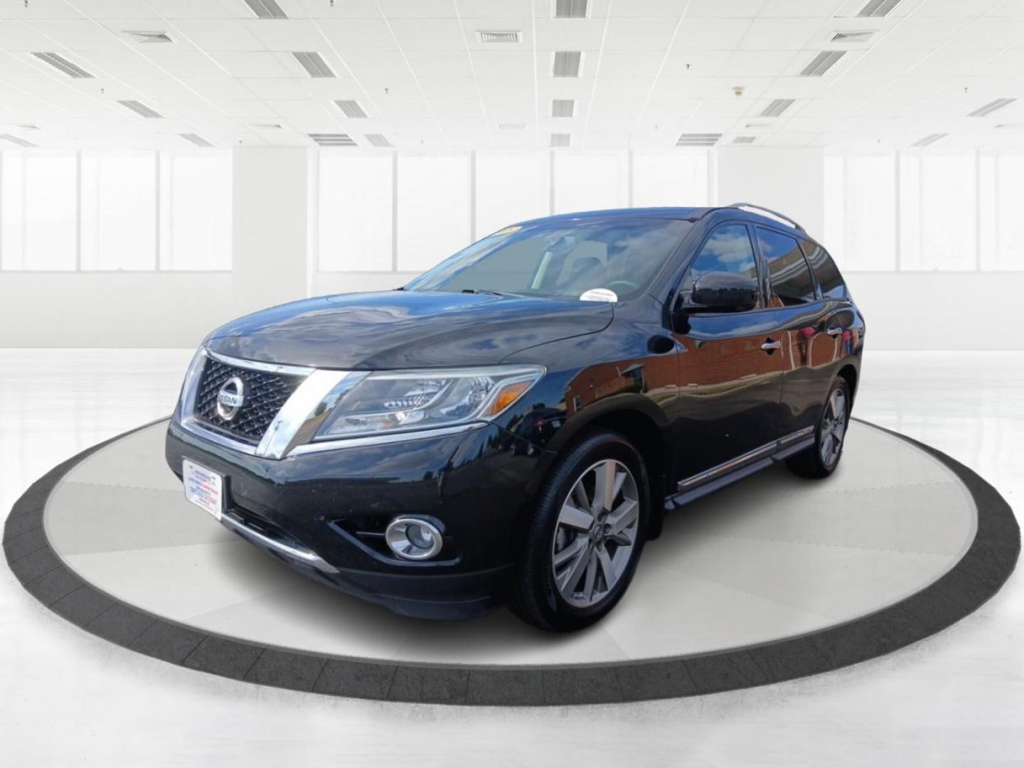 2015 Magnetic Black Metallic Nissan Pathfinder Platinum 4WD (5N1AR2MM6FC) with an 3.5L V6 DOHC 24V engine, Continuously Variable Transmission transmission, located at 1230 East Main St, Xenia, OH, 45385, (937) 908-9800, 39.687321, -83.910294 - Photo#7