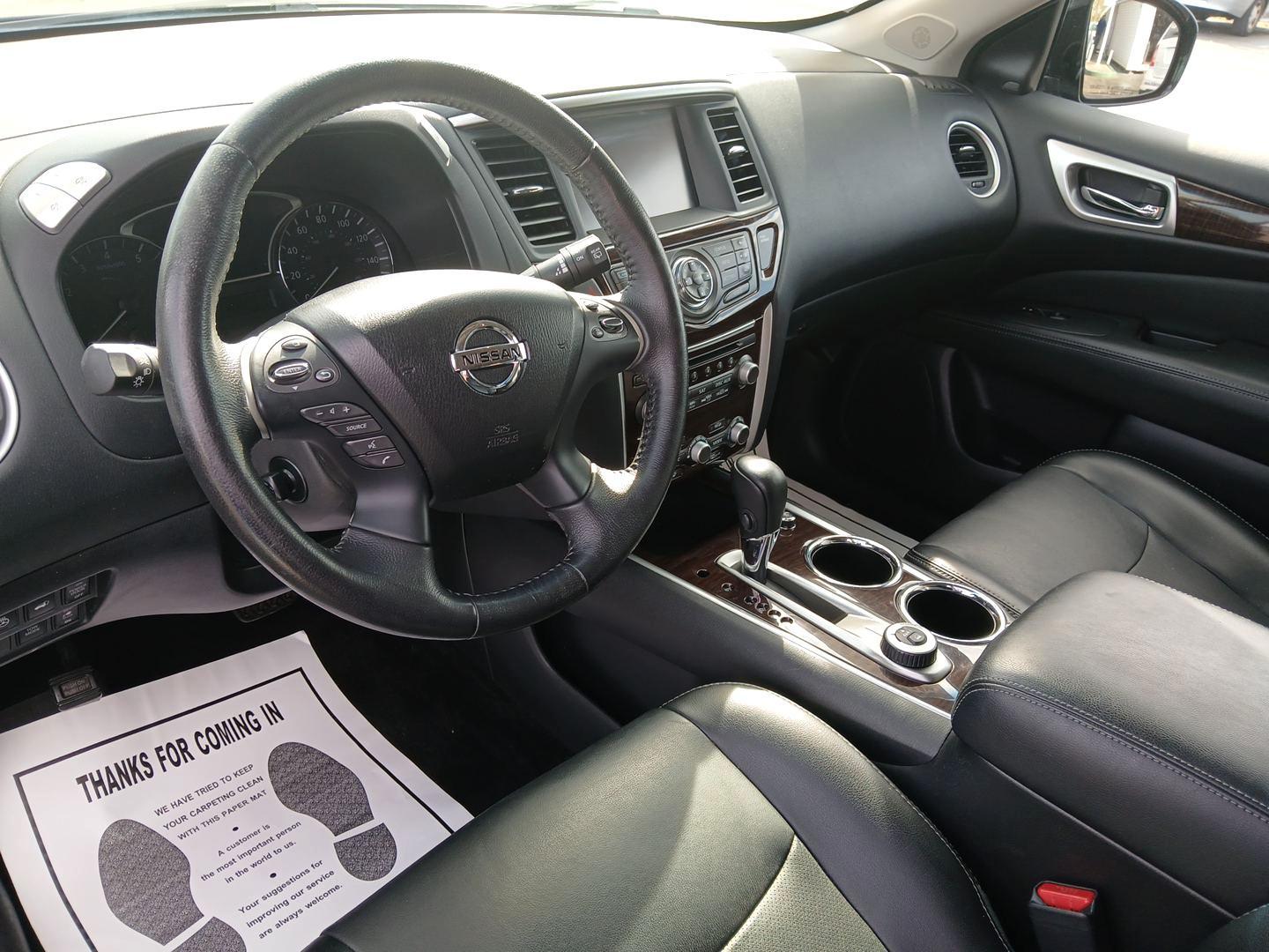 2015 Magnetic Black Metallic Nissan Pathfinder Platinum 4WD (5N1AR2MM6FC) with an 3.5L V6 DOHC 24V engine, Continuously Variable Transmission transmission, located at 1230 East Main St, Xenia, OH, 45385, (937) 908-9800, 39.687321, -83.910294 - Photo#8