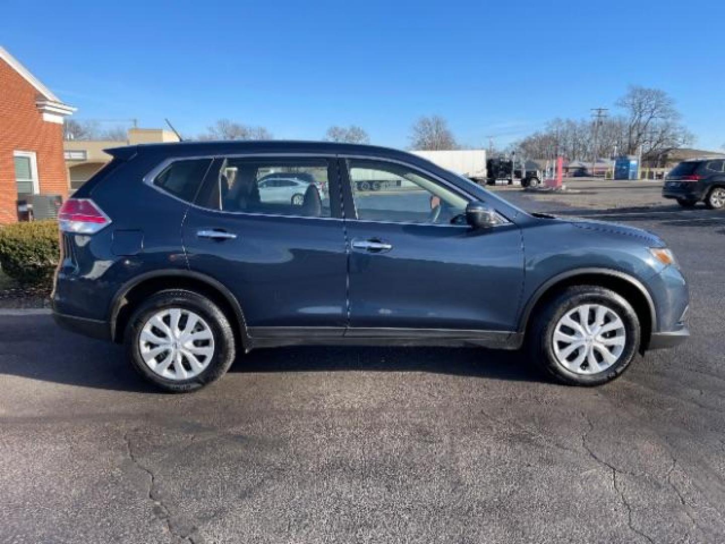 2015 Arctic Blue Metallic Nissan Rogue S AWD (KNMAT2MV5FP) with an 2.5L L4 DOHC 16V engine, Continuously Variable Transmission transmission, located at 401 Woodman Dr, Riverside, OH, 45431, (937) 908-9800, 39.763779, -84.122063 - Photo#3