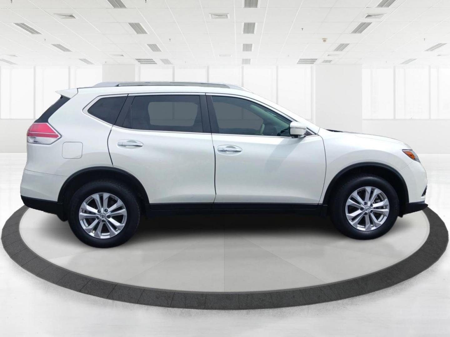 2015 Nissan Rogue SV AWD (5N1AT2MK1FC) with an 2.5L L4 DOHC 16V engine, Continuously Variable Transmission transmission, located at 1099 N County Rd 25A, Troy, OH, 45373, (937) 908-9800, 40.057079, -84.212883 - Third Row - Photo#1