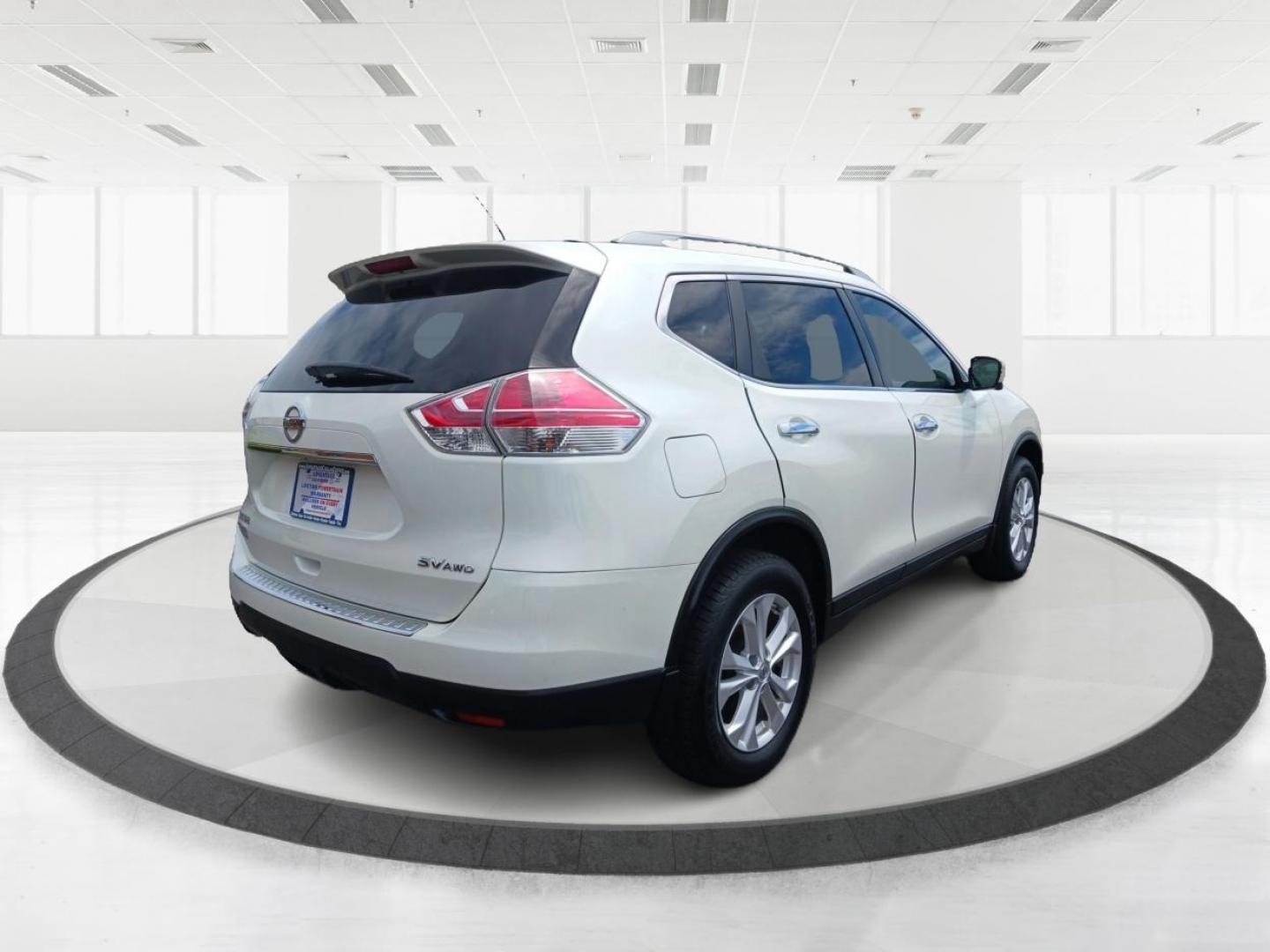 2015 Nissan Rogue SV AWD (5N1AT2MK1FC) with an 2.5L L4 DOHC 16V engine, Continuously Variable Transmission transmission, located at 1099 N County Rd 25A, Troy, OH, 45373, (937) 908-9800, 40.057079, -84.212883 - Third Row - Photo#2