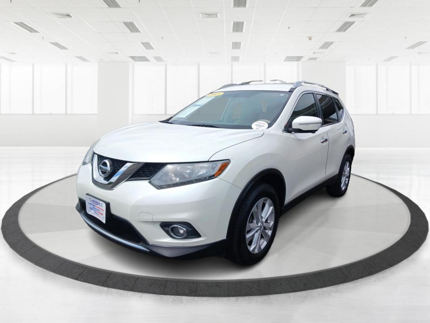 2015 Nissan Rogue SV AWD (5N1AT2MK1FC) with an 2.5L L4 DOHC 16V engine, Continuously Variable Transmission transmission, located at 1099 N County Rd 25A, Troy, OH, 45373, (937) 908-9800, 40.057079, -84.212883 - Third Row - Photo#7