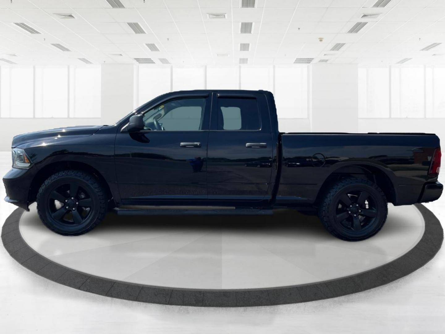 2015 Black RAM 1500 Tradesman Quad Cab 4WD (1C6RR7FTXFS) with an 5.7L V8 OHV 16V engine, 6-Speed Automatic transmission, located at 1951 S Dayton Lakeview Rd., New Carlisle, OH, 45344, (937) 908-9800, 39.890999, -84.050255 - Photo#5