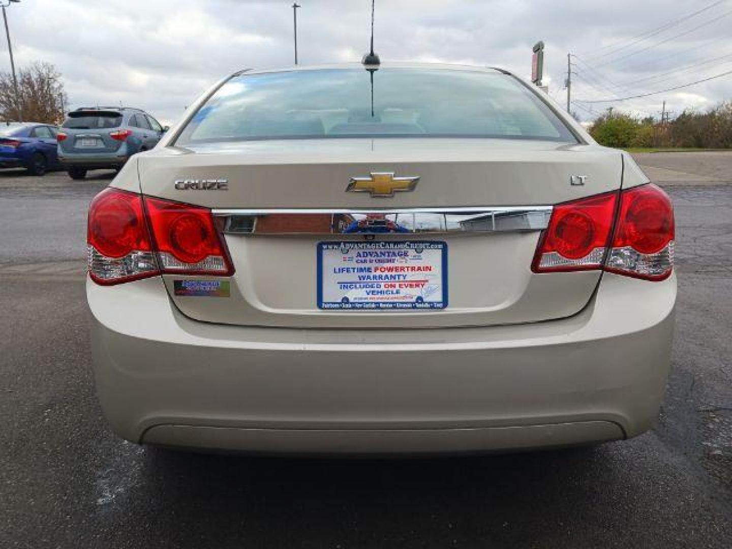 2016 Gold Chevrolet Cruze Limited 1LT Auto (1G1PE5SB0G7) with an 1.4L L4 DOHC 16V TURBO engine, 6-Speed Automatic transmission, located at 1099 N County Rd 25A, OH, 45373, (937) 908-9800, 40.057079, -84.212883 - Photo#5