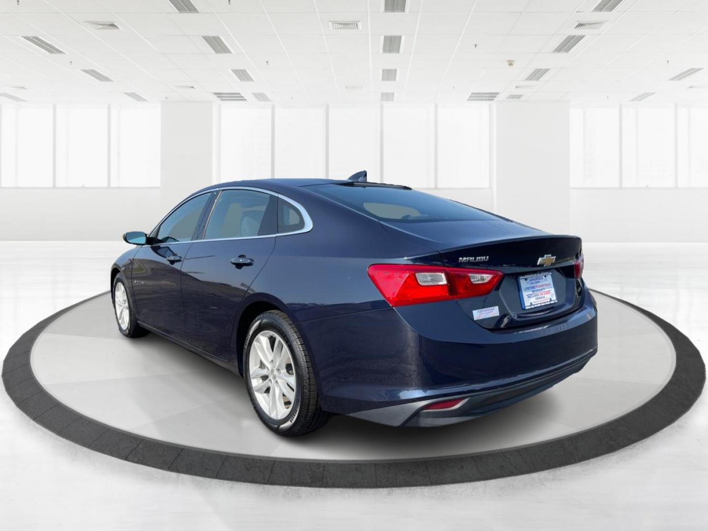 2016 Blue Velvet Metallic Chevrolet Malibu 1LT (1G1ZE5ST7GF) with an 1.5L L4 DOHC 16V engine, 6-Speed Automatic transmission, located at 4508 South Dixie Dr, Moraine, OH, 45439, (937) 908-9800, 39.690136, -84.216438 - Photo#4