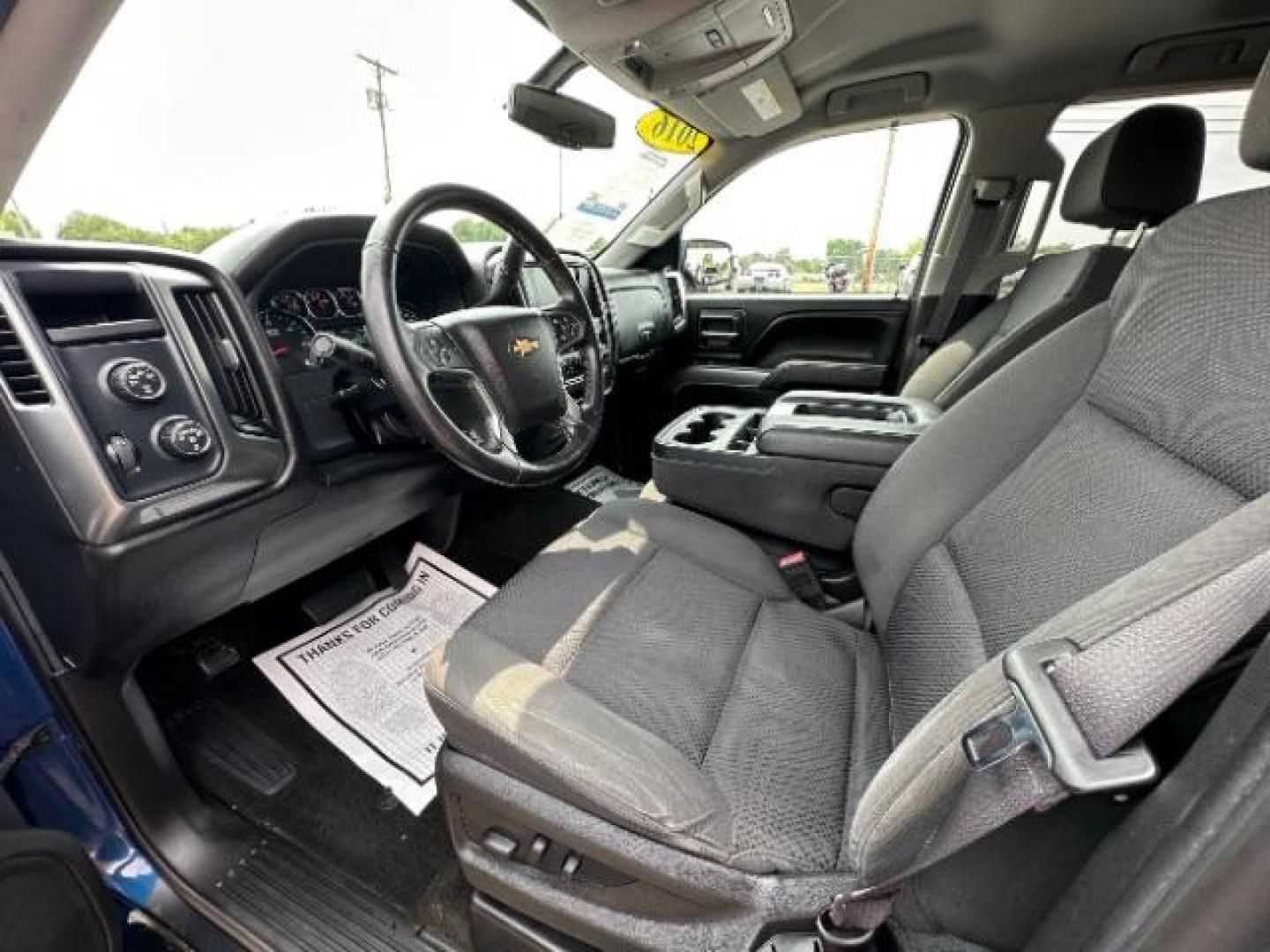 2016 Deep Ocean Blue Metallic Chevrolet Silverado 1500 LT Double Cab 4WD (1GCVKREC1GZ) with an 5.3L V8 OHV 16V engine, 6-Speed Automatic transmission, located at 1230 East Main St, Xenia, OH, 45385, (937) 908-9800, 39.687321, -83.910294 - Photo#6