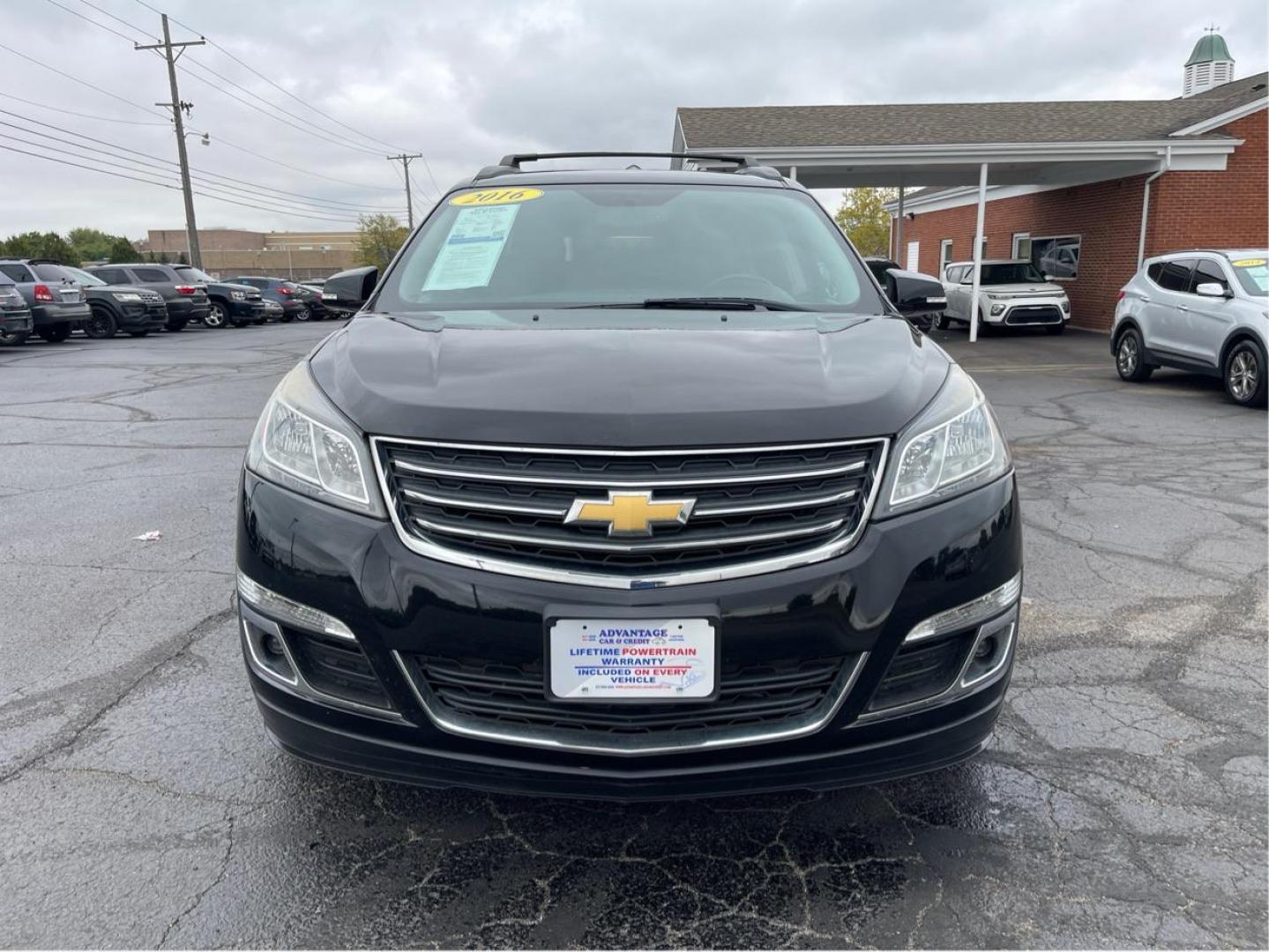 2016 Black Chevrolet Traverse 2LT AWD (1GNKVHKD8GJ) with an 3.6L V6 DOHC 24V engine, 6-Speed Automatic transmission, located at 1184 Kauffman Ave, Fairborn, OH, 45324, (937) 908-9800, 39.807365, -84.029114 - Photo#6