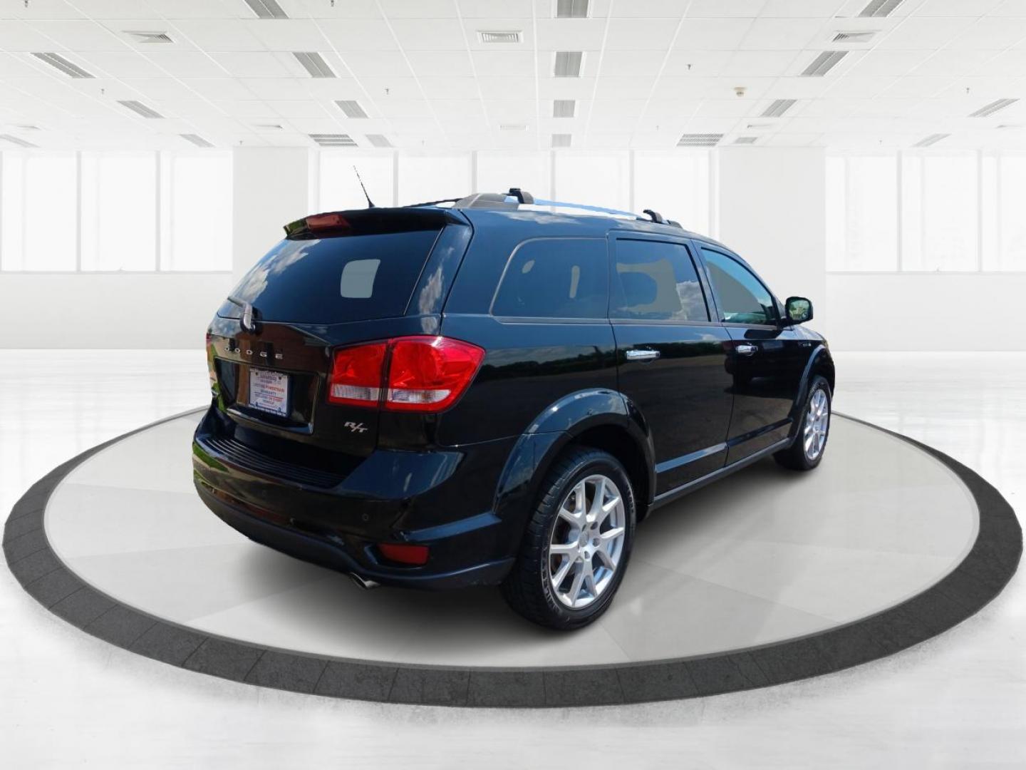 2016 Pitch Black Clear Coat Dodge Journey (3C4PDDFG6GT) with an 3.6L V6 DOHC 24V engine, 6-Speed Automatic transmission, located at 4508 South Dixie Dr, Moraine, OH, 45439, (937) 908-9800, 39.690136, -84.216438 - Photo#2