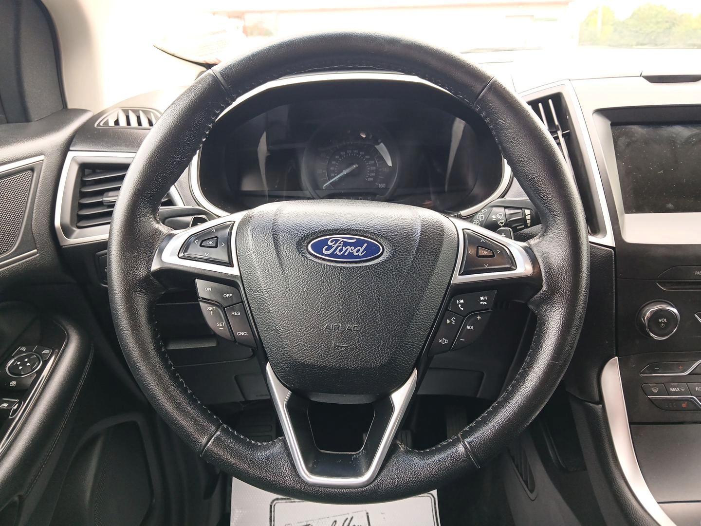 2016 Kona Blue Metallic Ford Edge SEL AWD (2FMPK4J83GB) with an 3.5L V6 DOHC 24V engine, 6A transmission, located at 1951 S Dayton Lakeview Rd., New Carlisle, OH, 45344, (937) 908-9800, 39.890999, -84.050255 - Photo#15