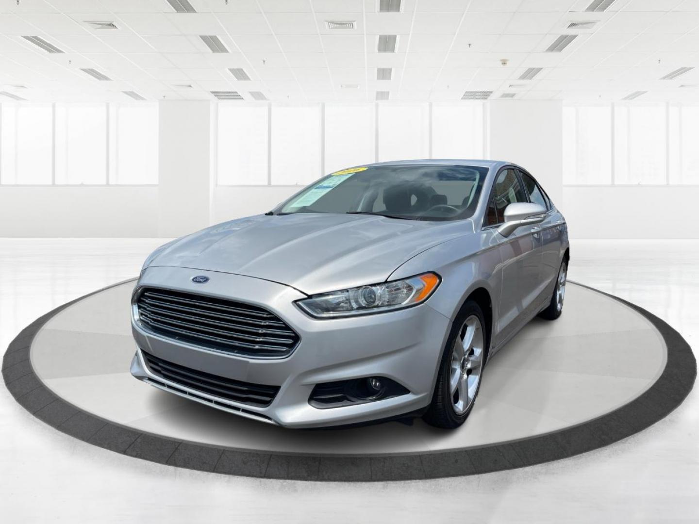 2016 Ingot Silver Metallic Ford Fusion (3FA6P0T90GR) with an 2.0L L4 DOHC 16V engine, 6-Speed Automatic transmission, located at 1951 S Dayton Lakeview Rd., New Carlisle, OH, 45344, (937) 908-9800, 39.890999, -84.050255 - Photo#7