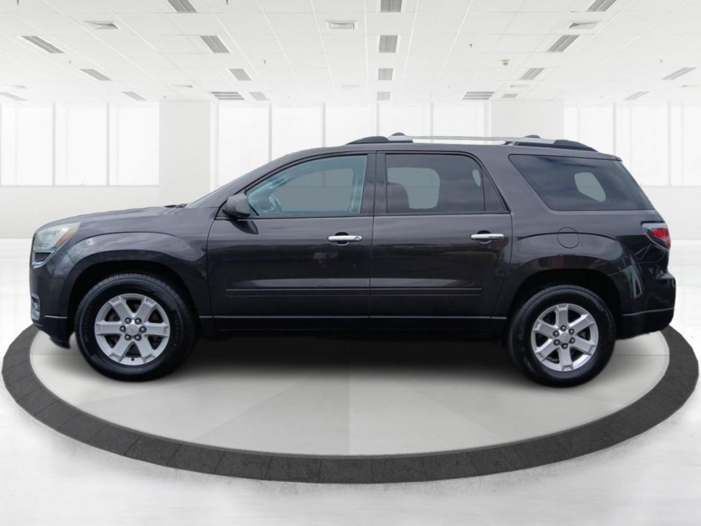 2016 Iridium Metallic GMC Acadia SLE-1 AWD (1GKKVNED3GJ) with an 3.6L V6 DOHC 24V engine, 6-Speed Automatic transmission, located at 880 E. National Road, Vandalia, OH, 45377, (937) 908-9800, 39.892189, -84.181015 - Photo#5