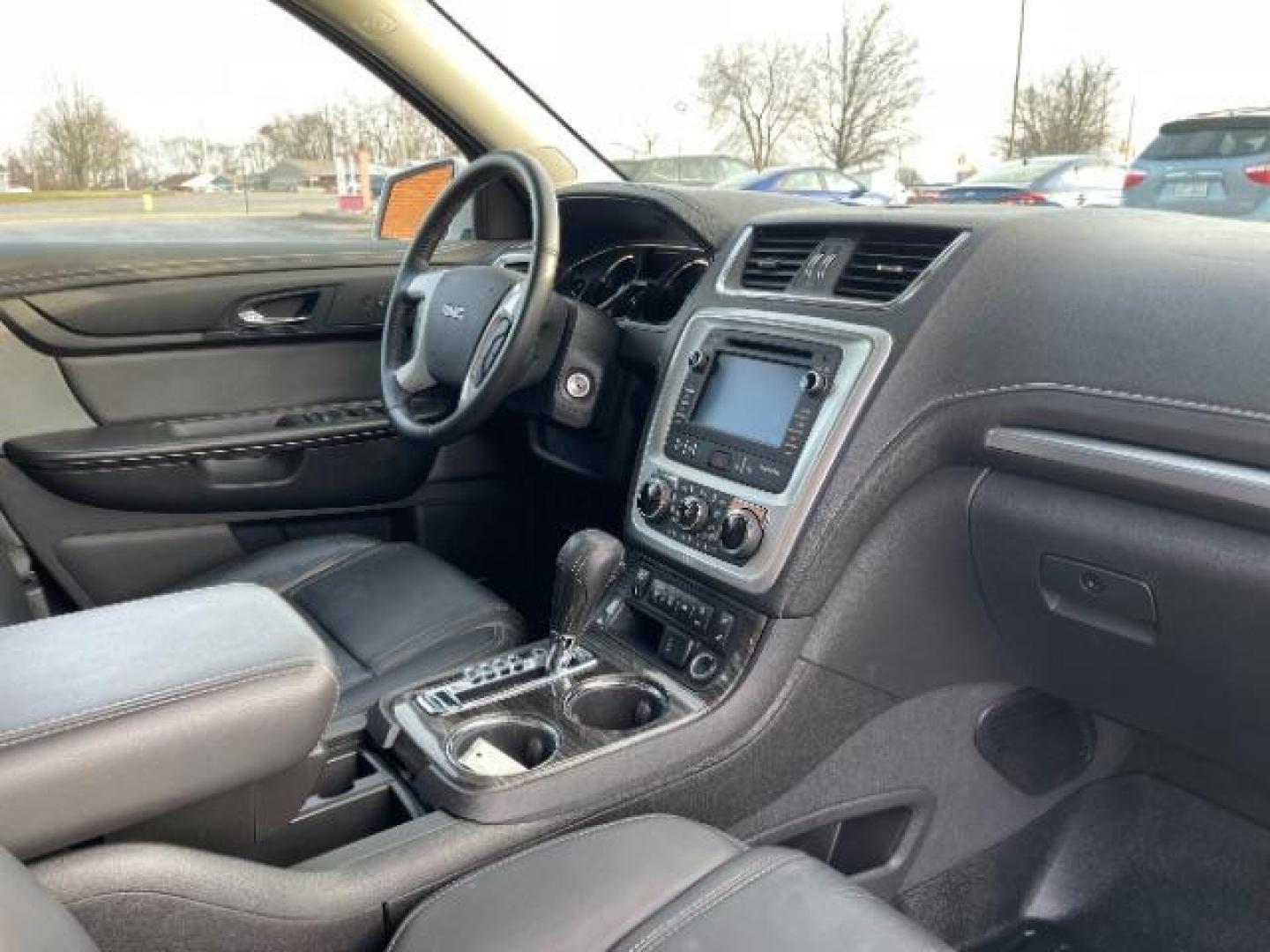 2016 Summit White GMC Acadia SLT-1 FWD (1GKKRRKD7GJ) with an 3.6L V6 DOHC 24V engine, 6-Speed Automatic transmission, located at 1230 East Main St, Xenia, OH, 45385, (937) 908-9800, 39.687321, -83.910294 - Photo#8