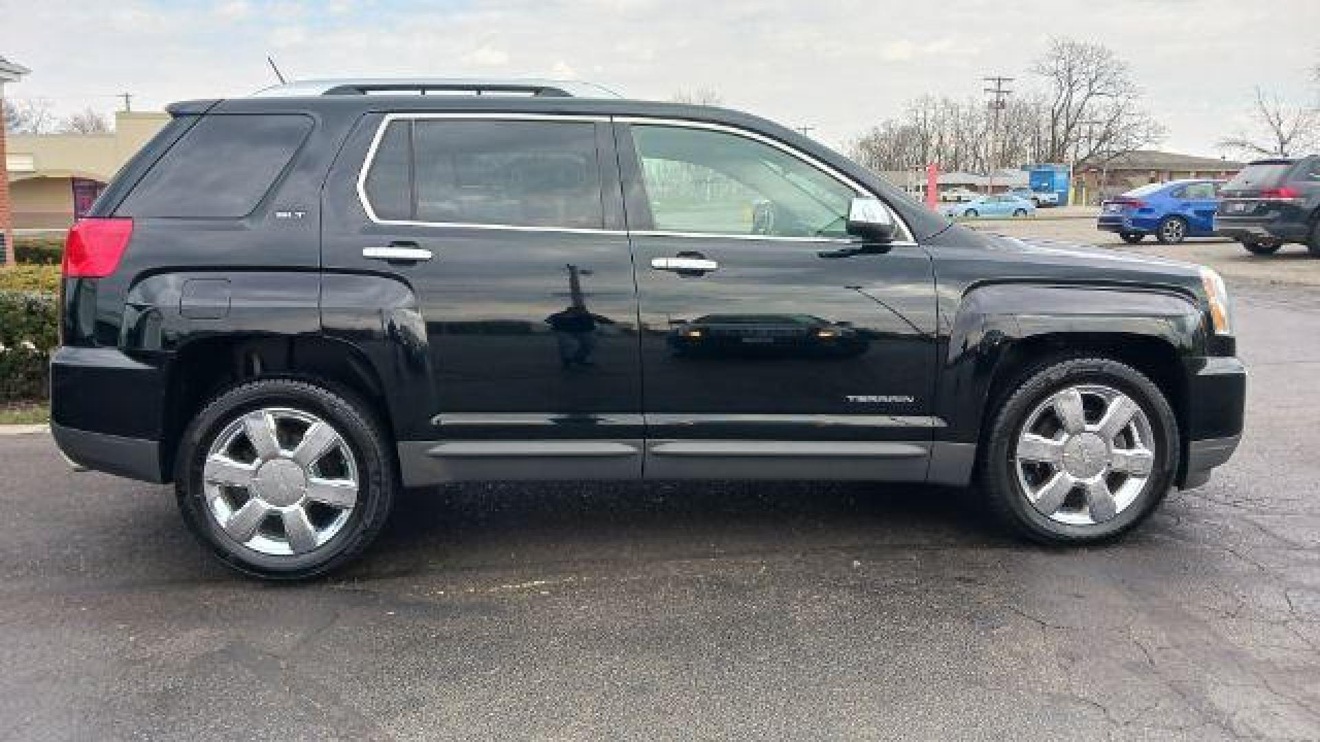 2016 Onyx Black GMC Terrain SLT FWD (2GKFLPE33G6) with an 3.6L V6 DOHC 24V engine, 6-Speed Automatic transmission, located at 4508 South Dixie Dr, Moraine, OH, 45439, (937) 908-9800, 39.690136, -84.216438 - Photo#4